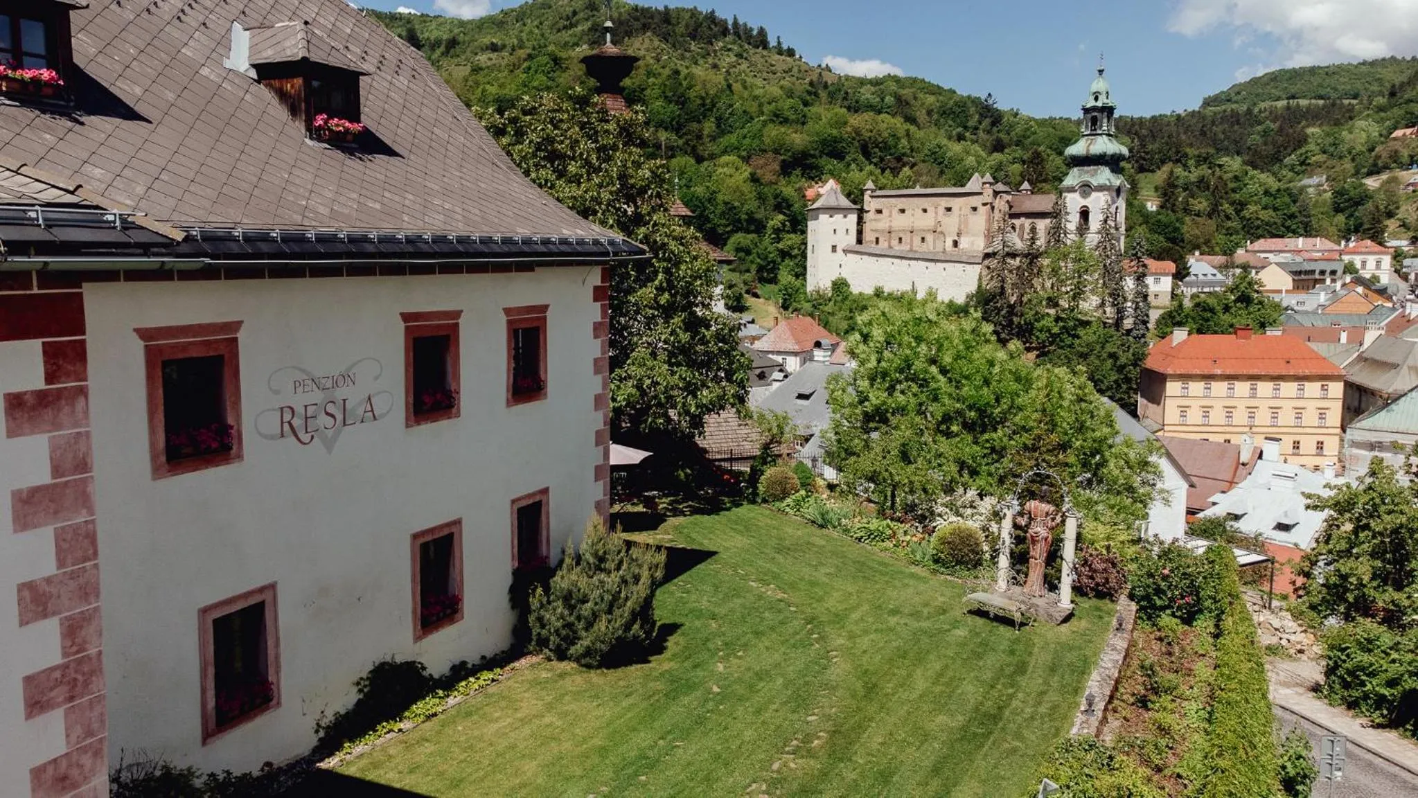 Property building in Resla Residence I, II, & Wellness