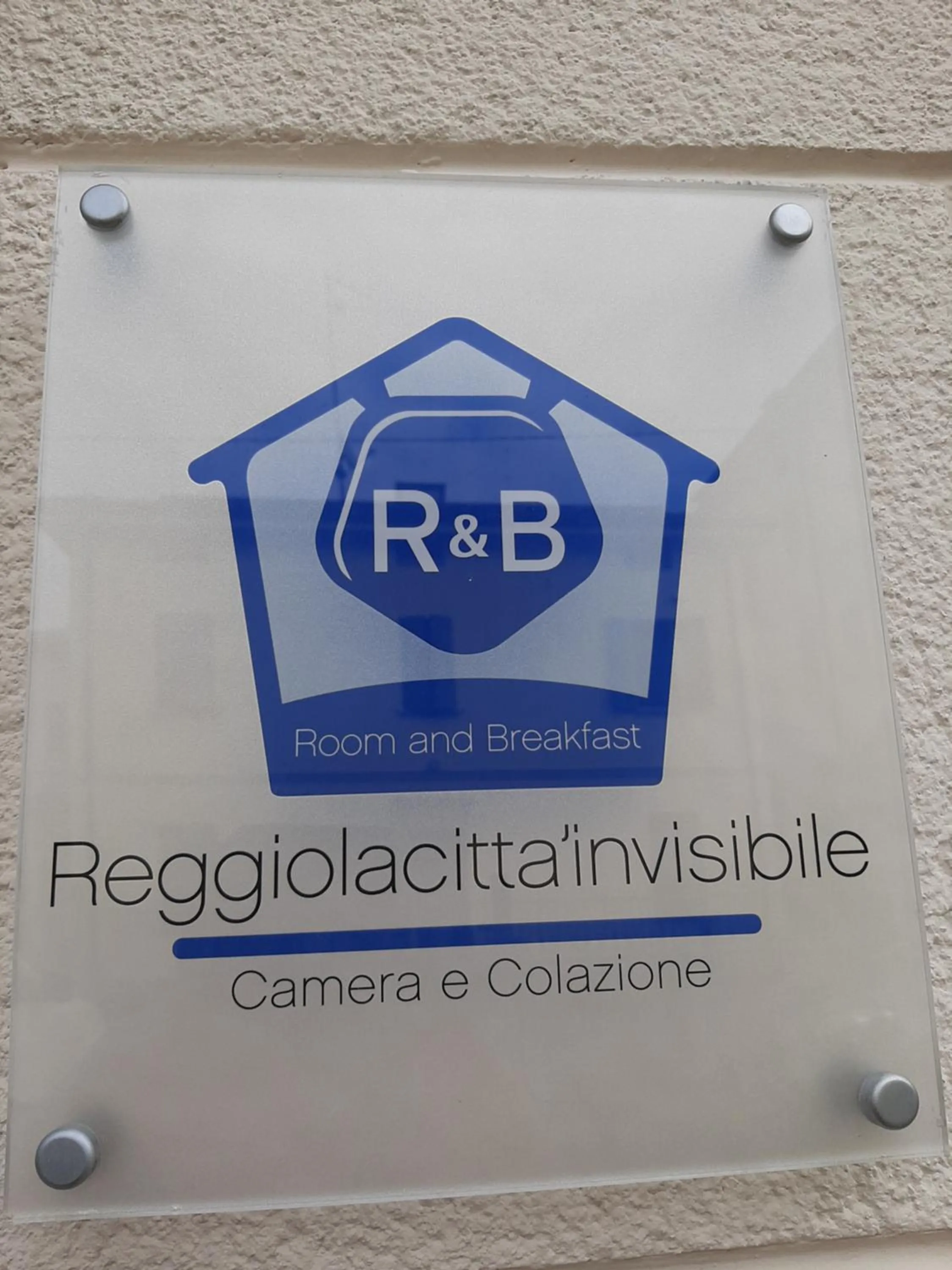 Property logo or sign in Reggiolacittàinvisibile B&B