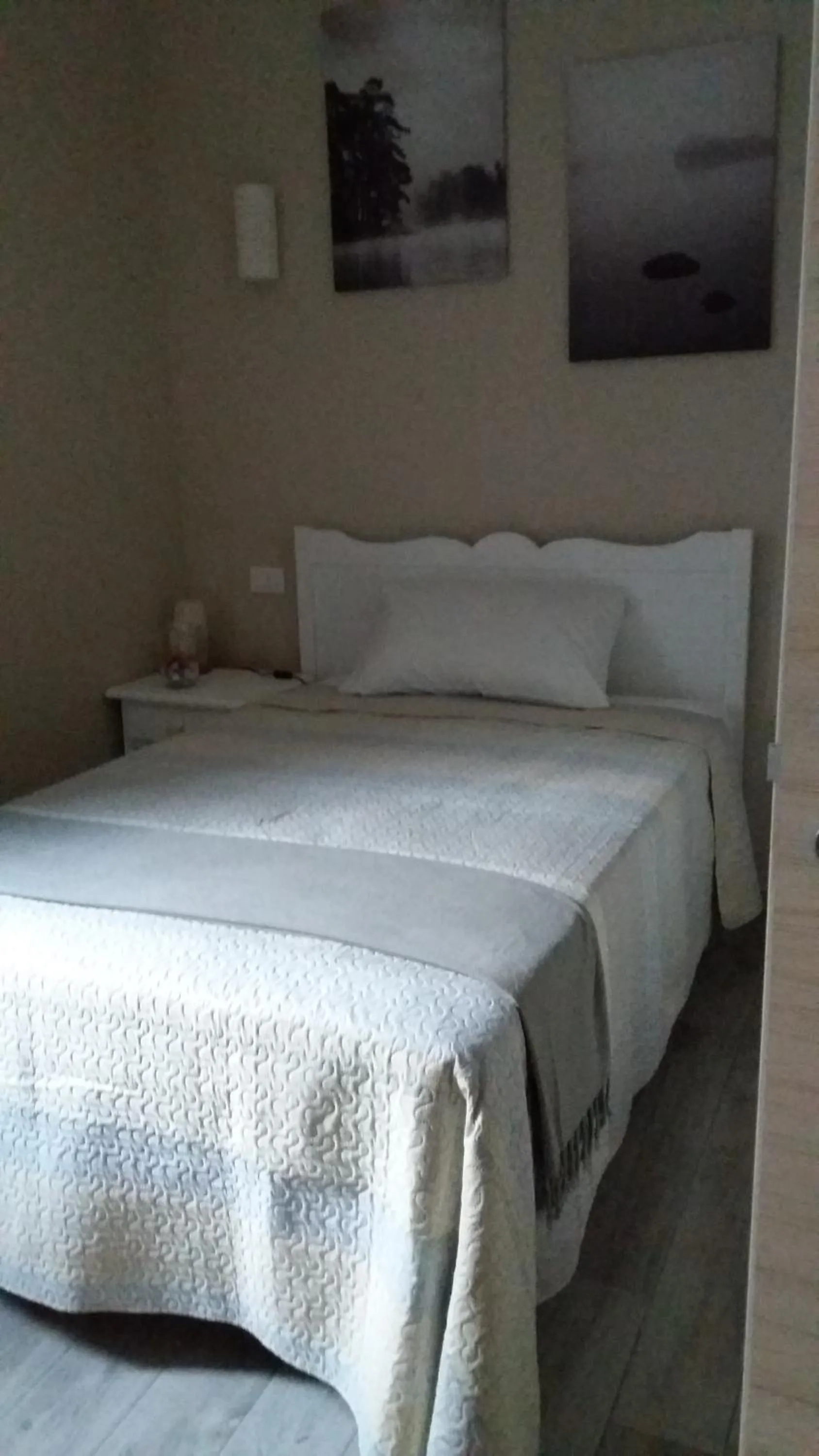 Photo of the whole room, Bed in Reggiolacittàinvisibile B&B
