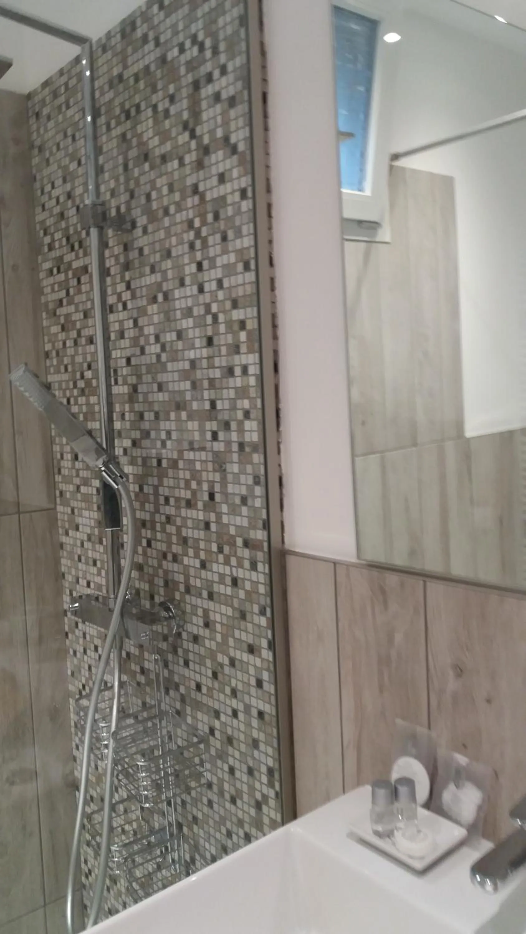 Bathroom in Reggiolacittàinvisibile B&B