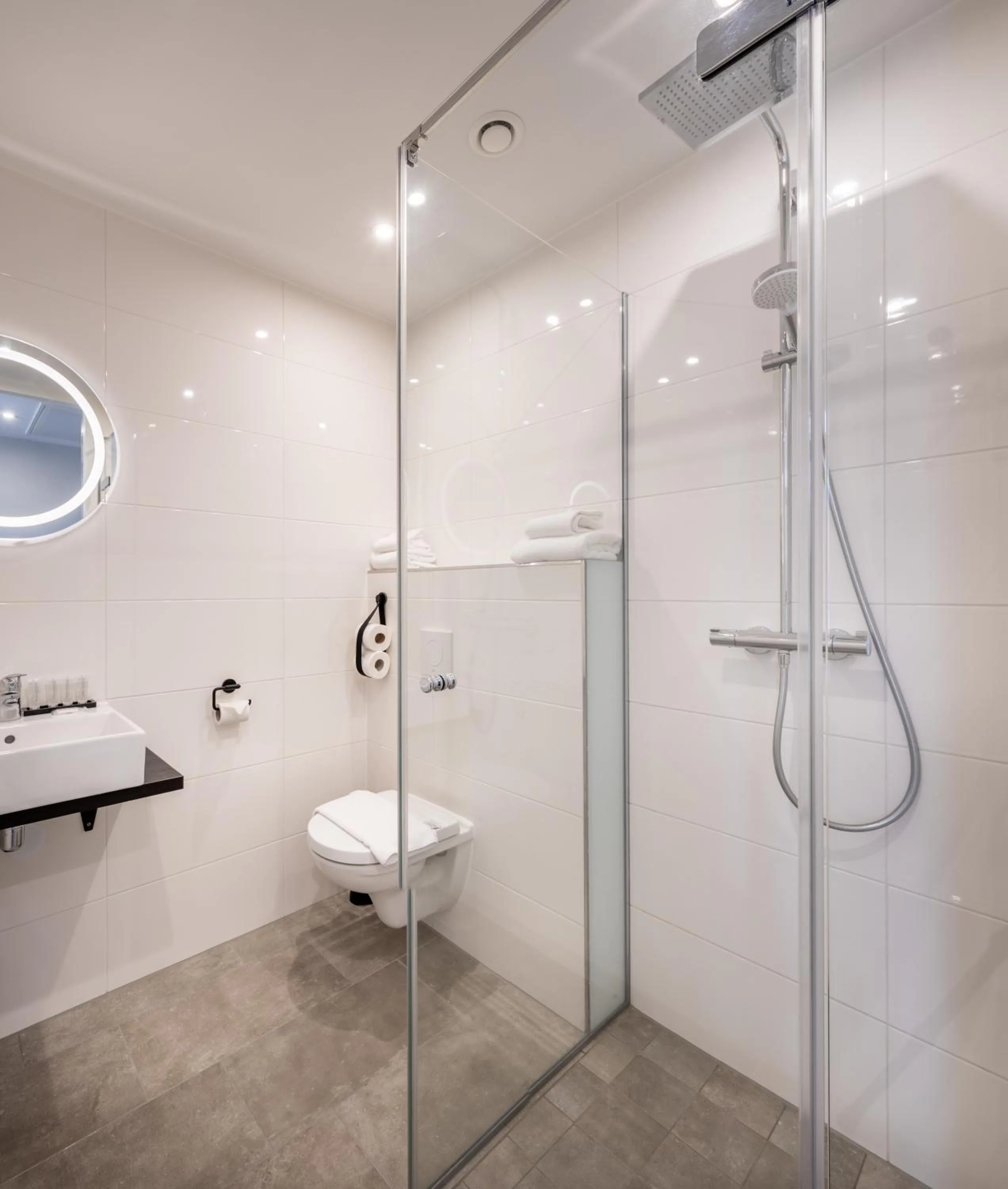 Bathroom in Hotel New Kit