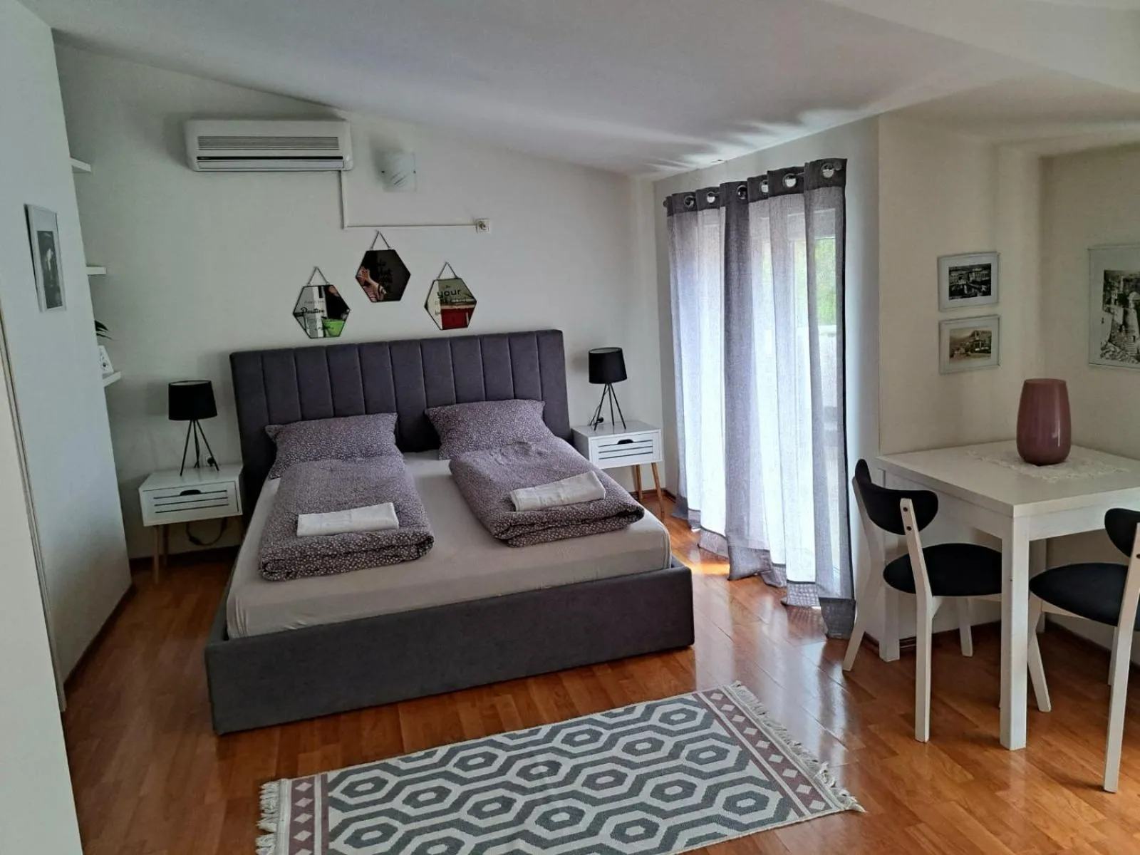 Bed in Apartments Thea