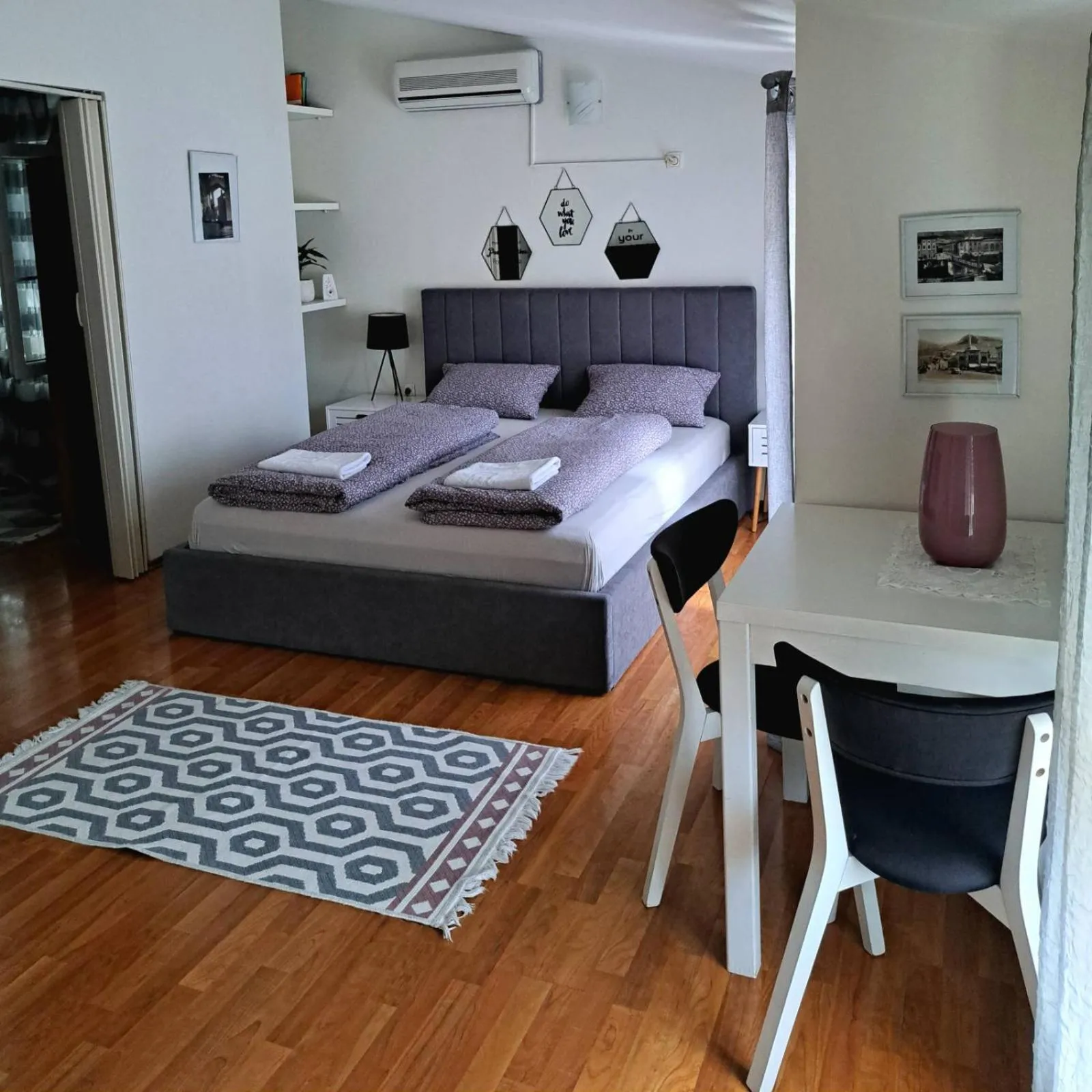 Bed in Apartments Thea