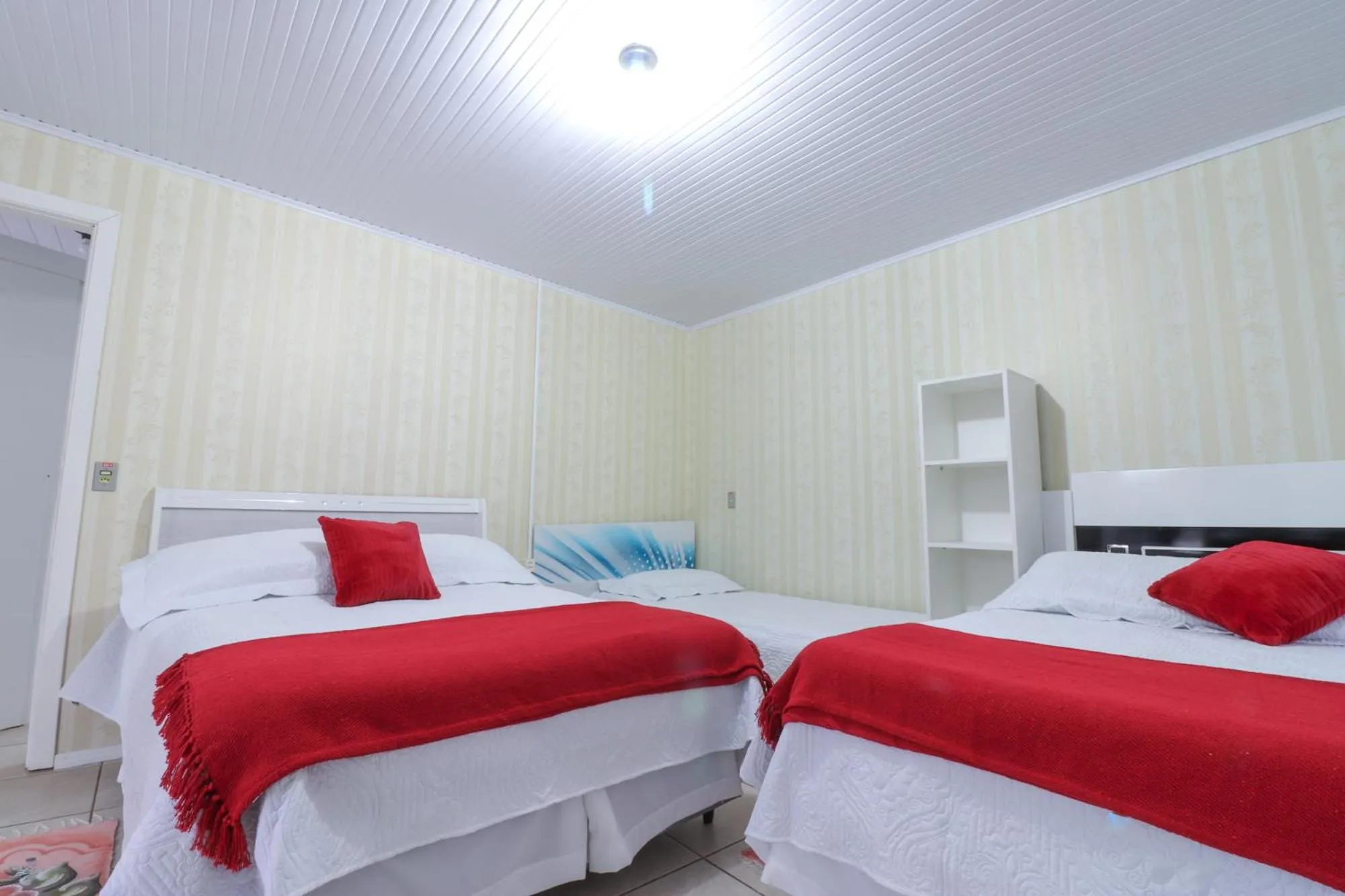 Property building, Bed in Pousada Tia Eni