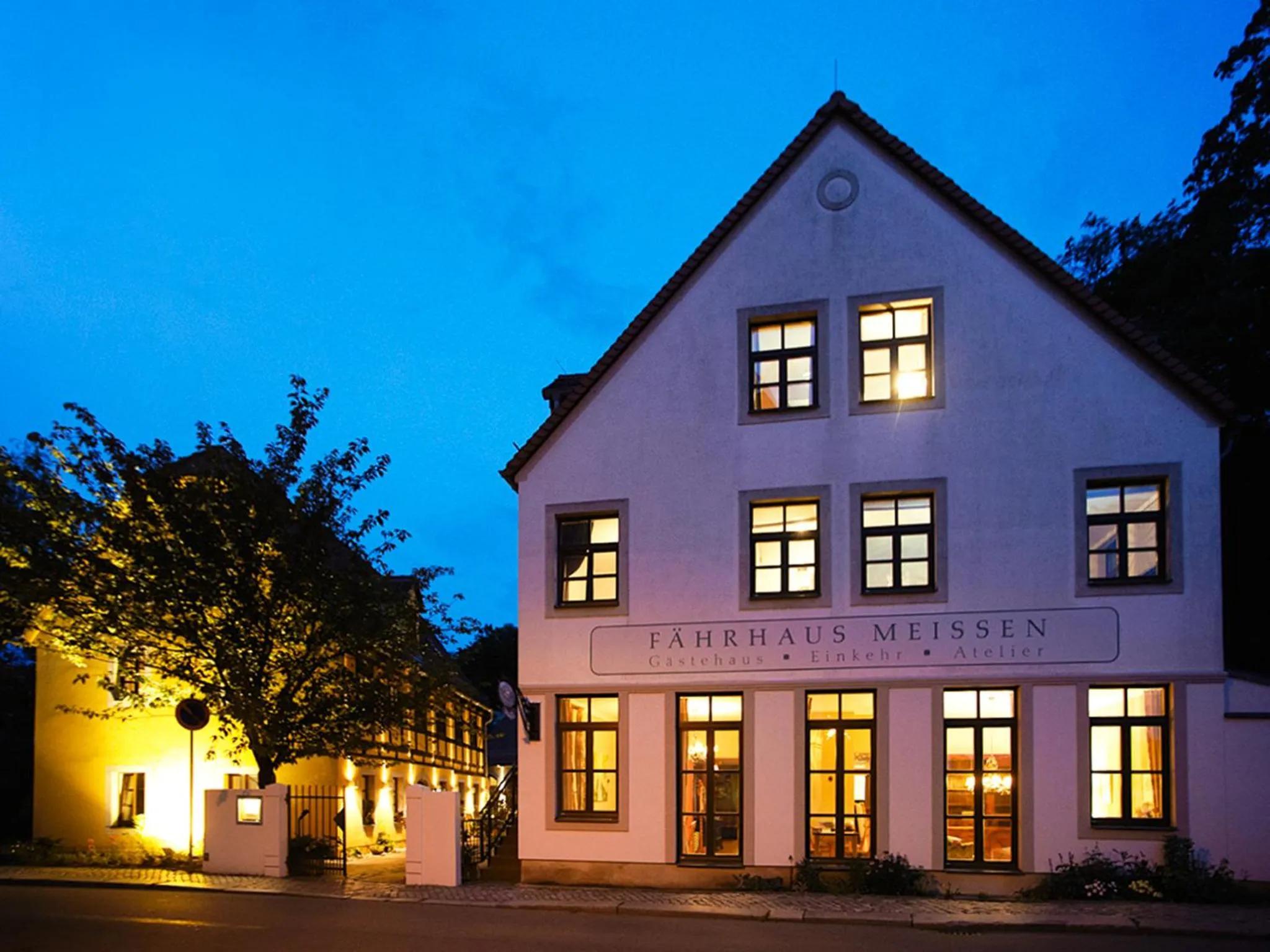 Facade/entrance in Fährhaus Meißen B&B