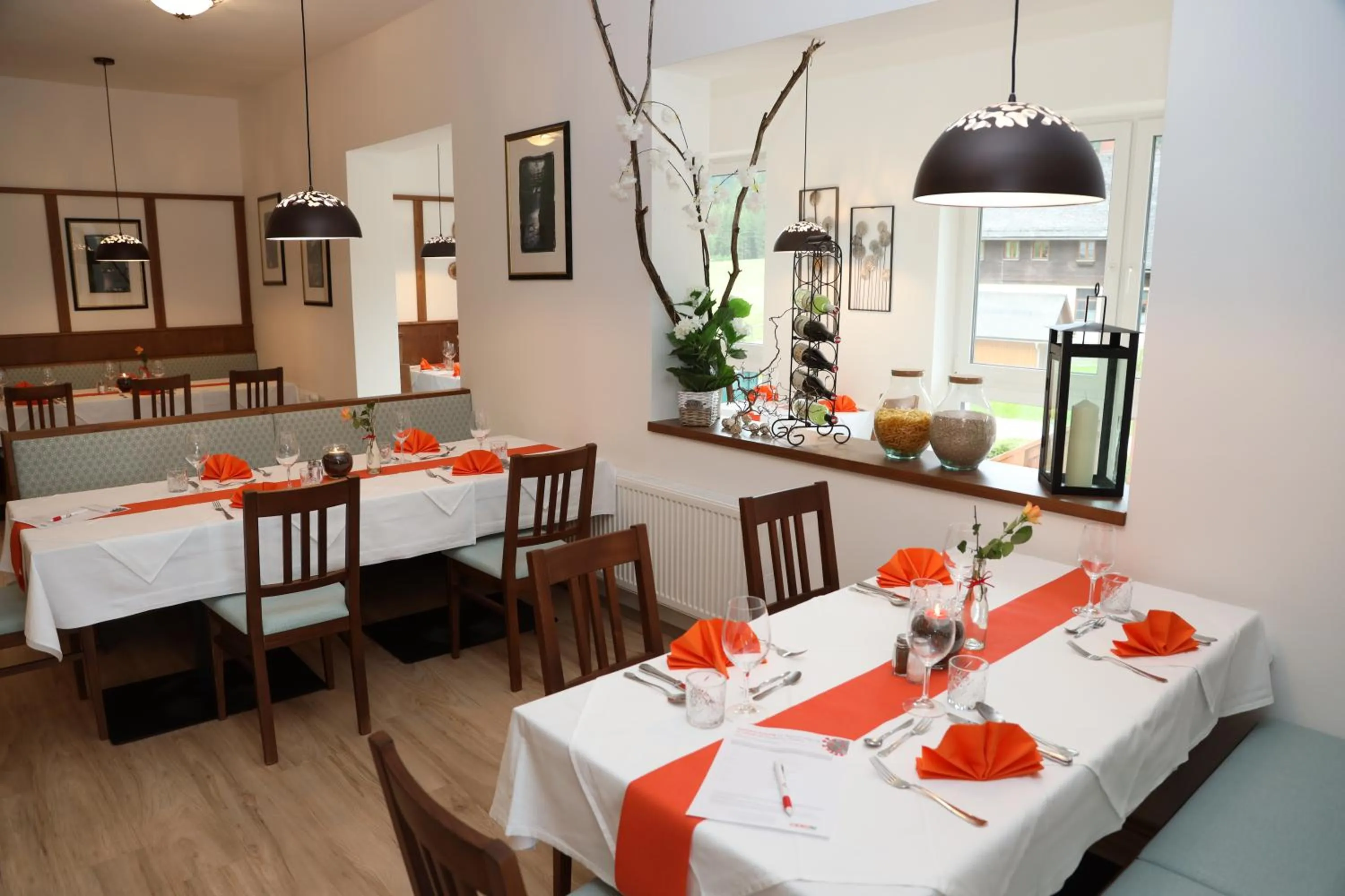 Restaurant/places to eat in Alpenhotel Ensmann