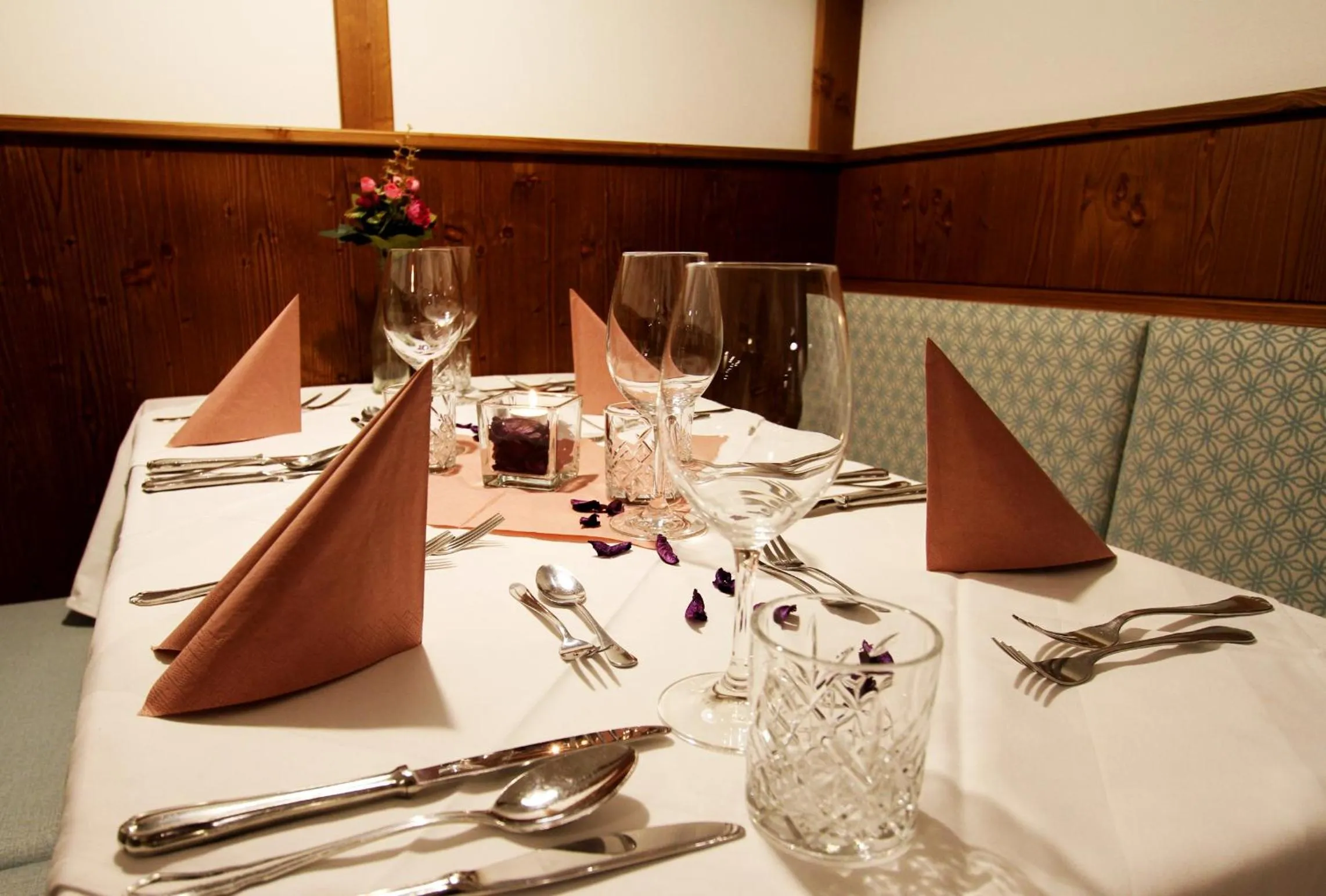 Restaurant/places to eat in Alpenhotel Ensmann