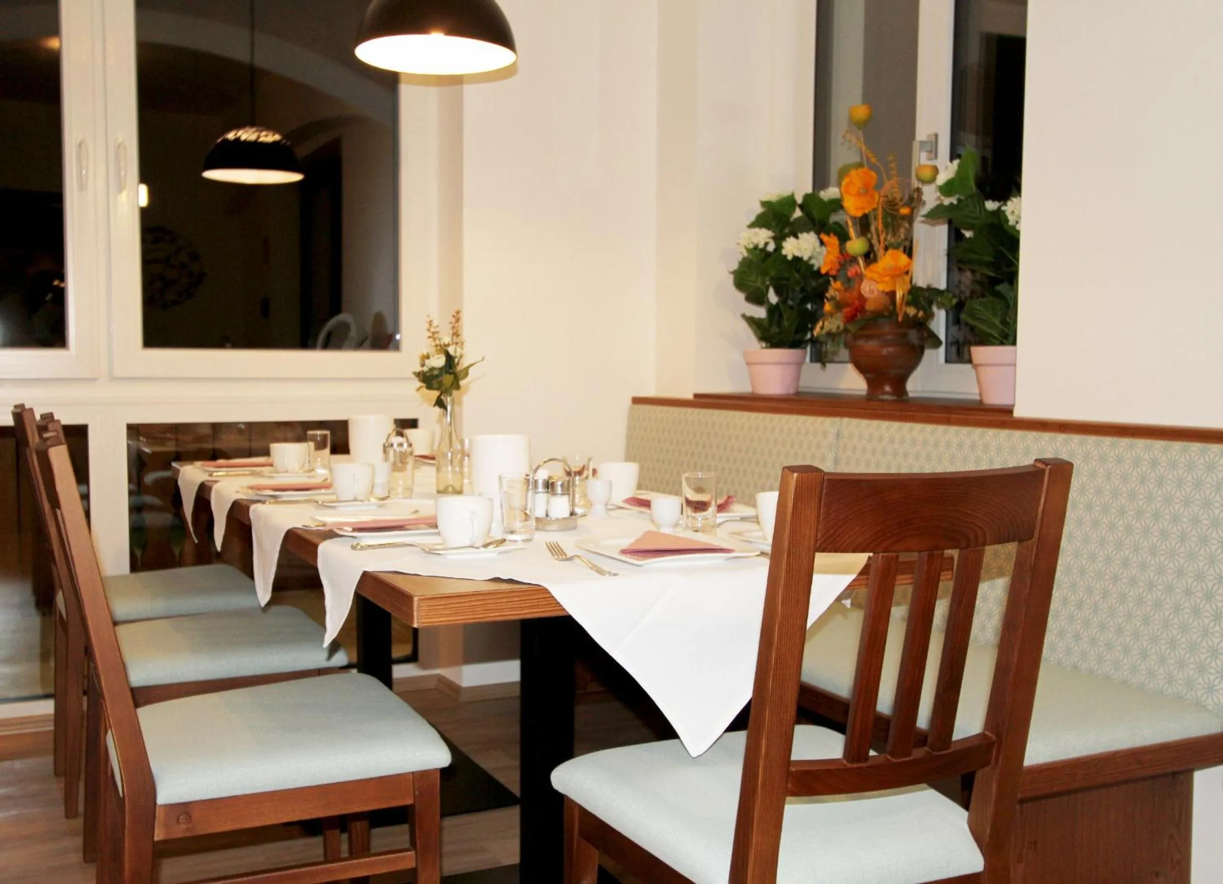 Restaurant/places to eat in Alpenhotel Ensmann