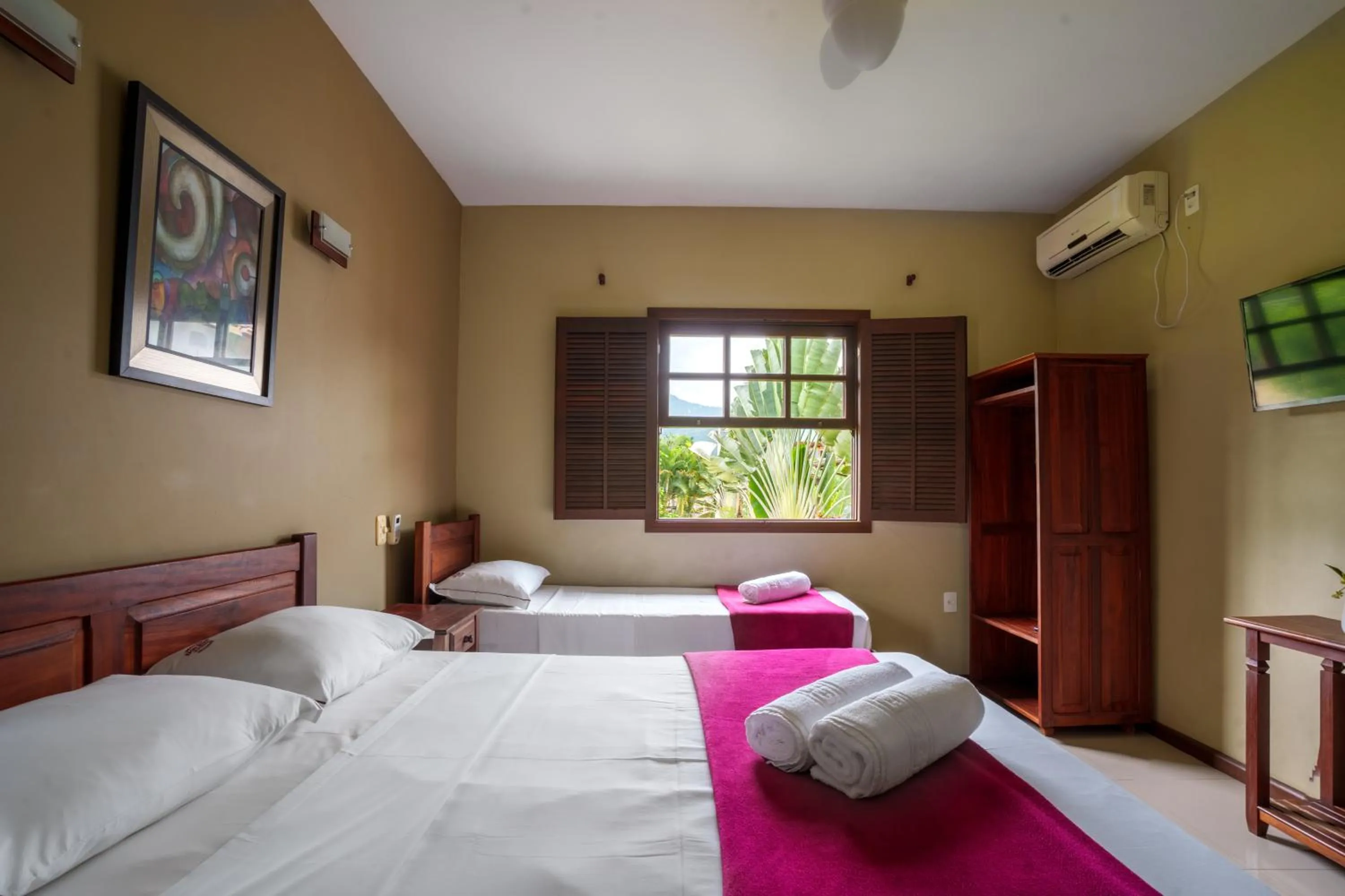 Bedroom, Bed in Casa Poema Paraty