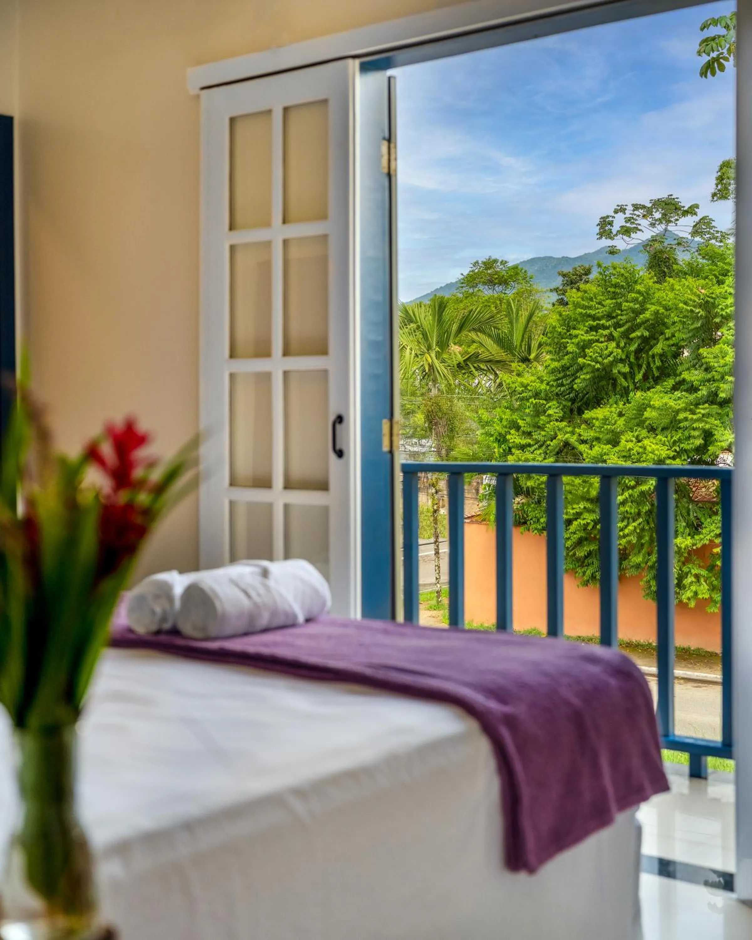 Bedroom, Bed in Casa Poema Paraty