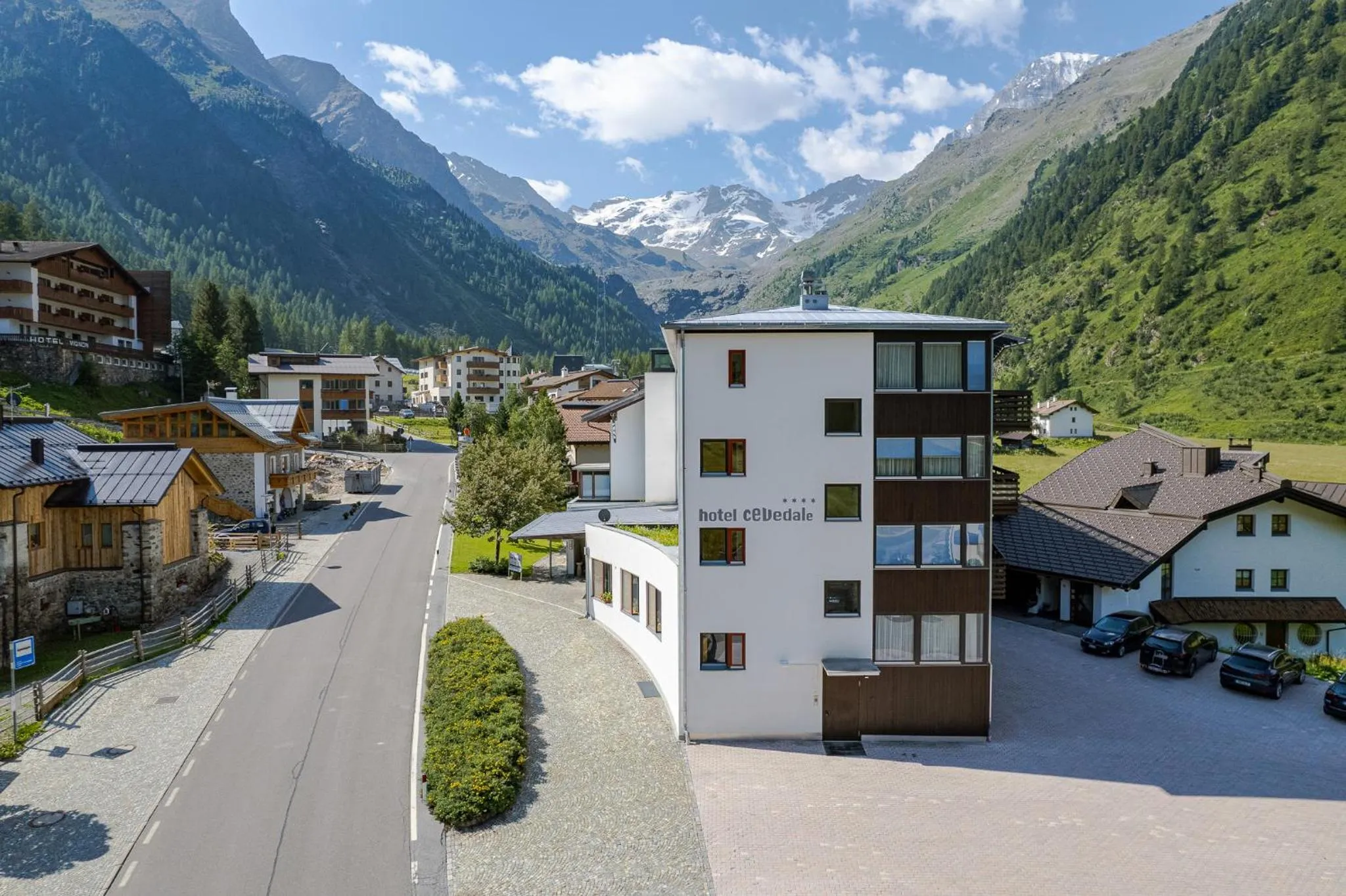 Property building in Hotel Cevedale