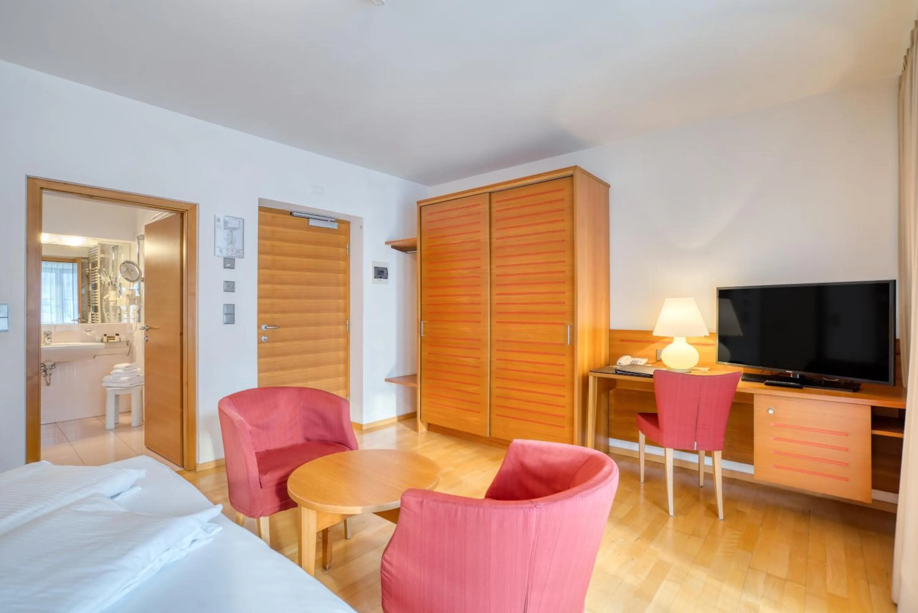 Bedroom, Bed in Hotel Cevedale