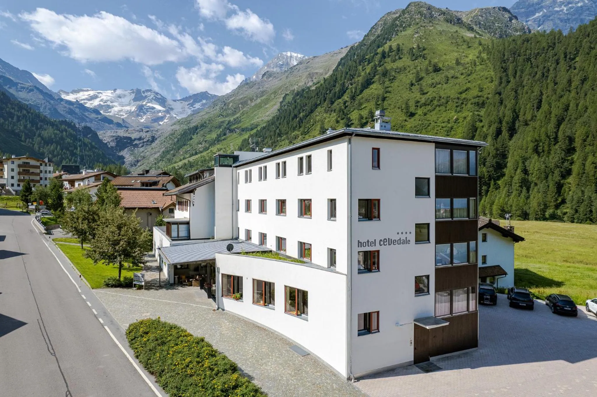 Property building in Hotel Cevedale