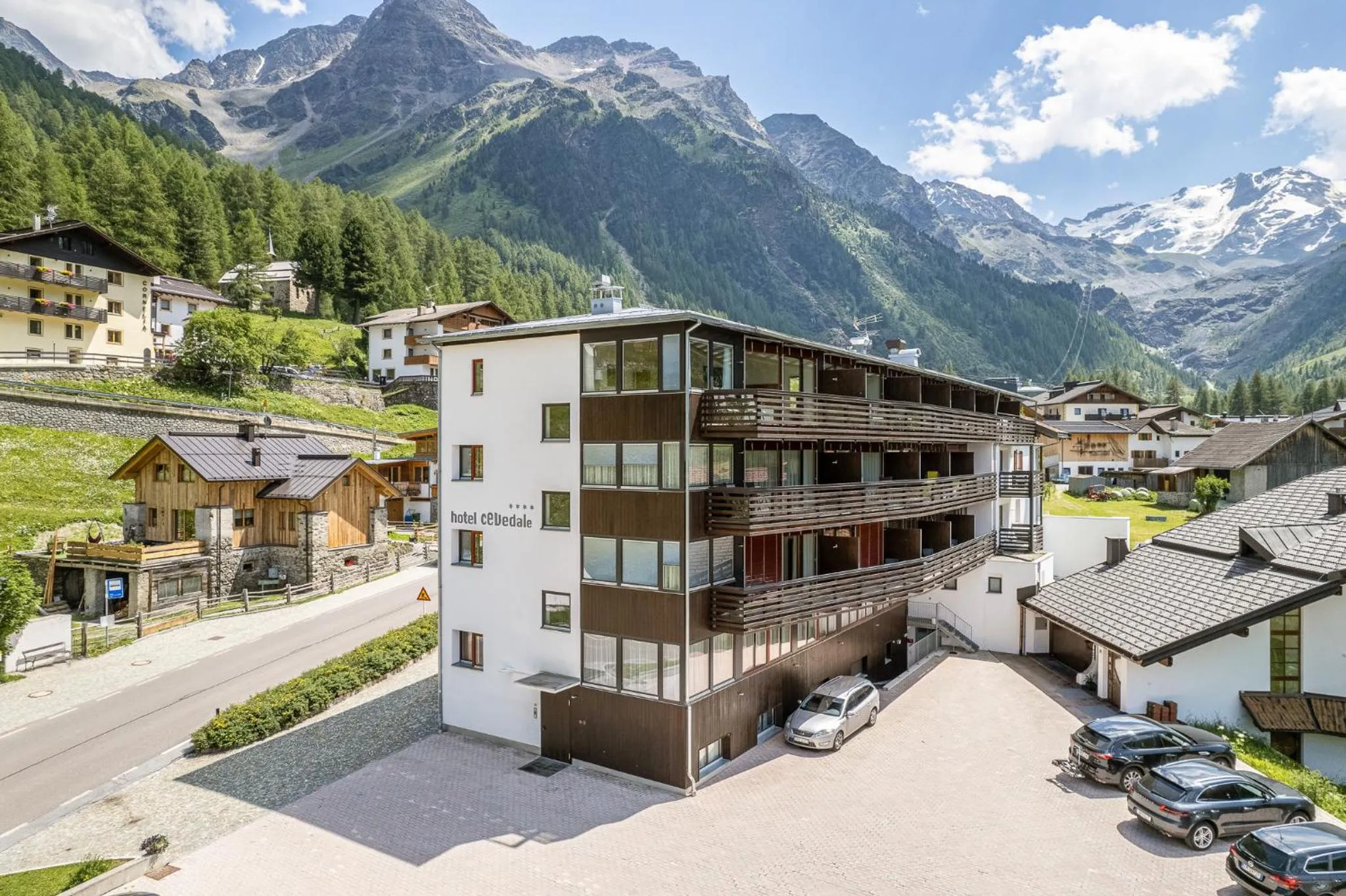 Property building in Hotel Cevedale