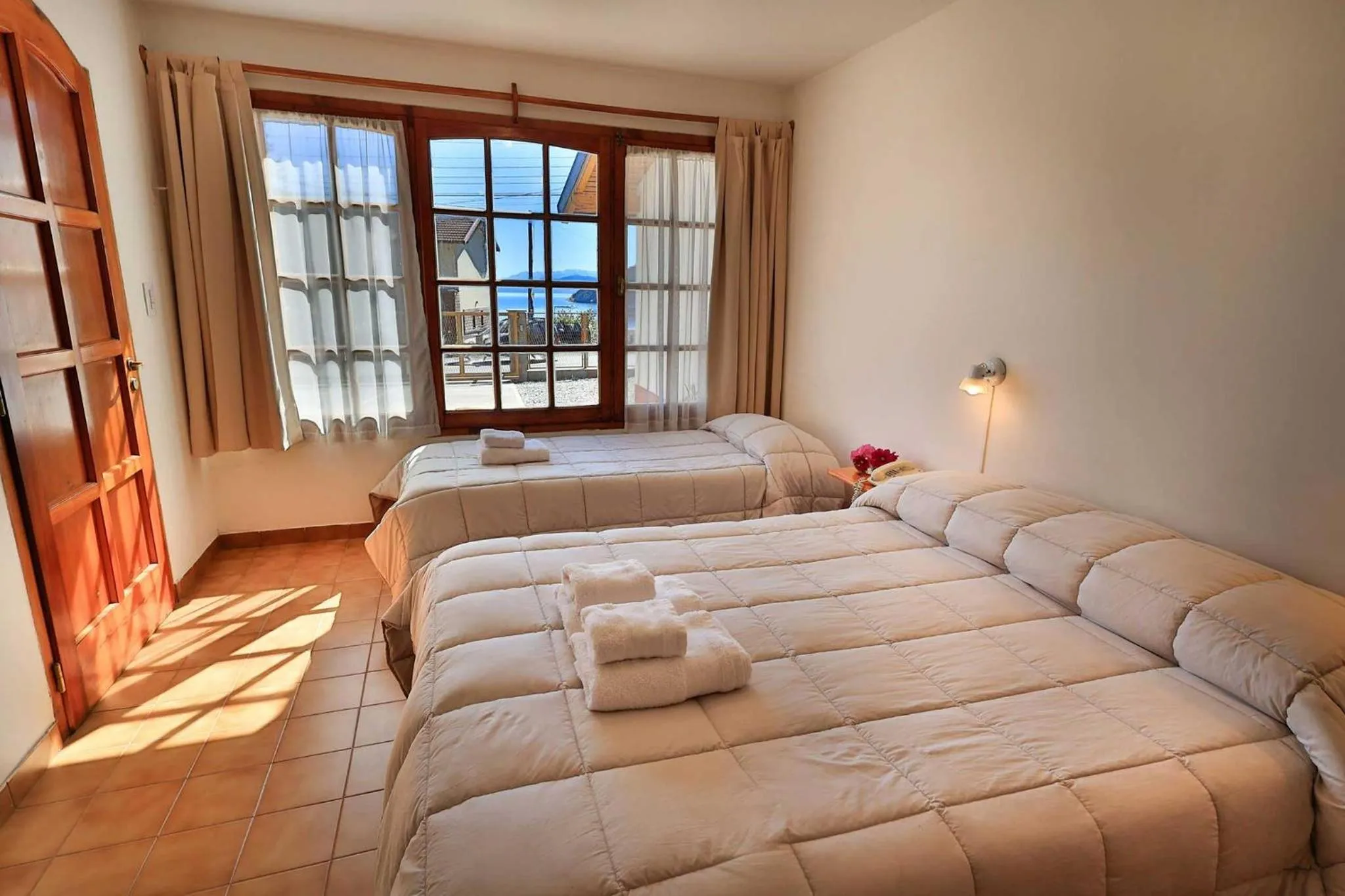 Bed in LA PONDEROSA Apart Hotel