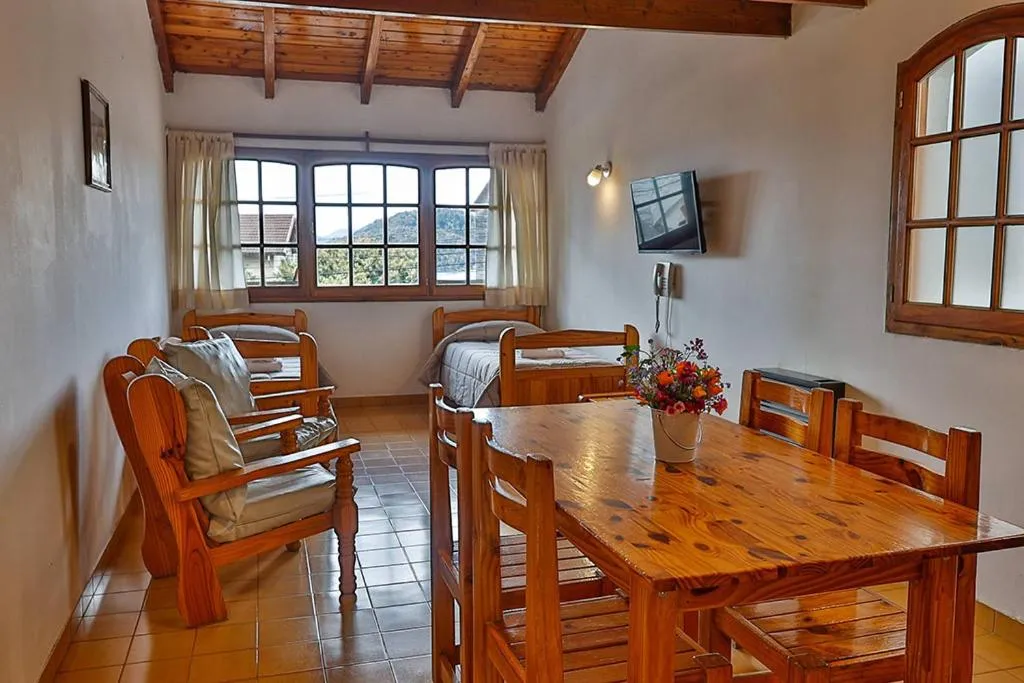 LA PONDEROSA Apart Hotel