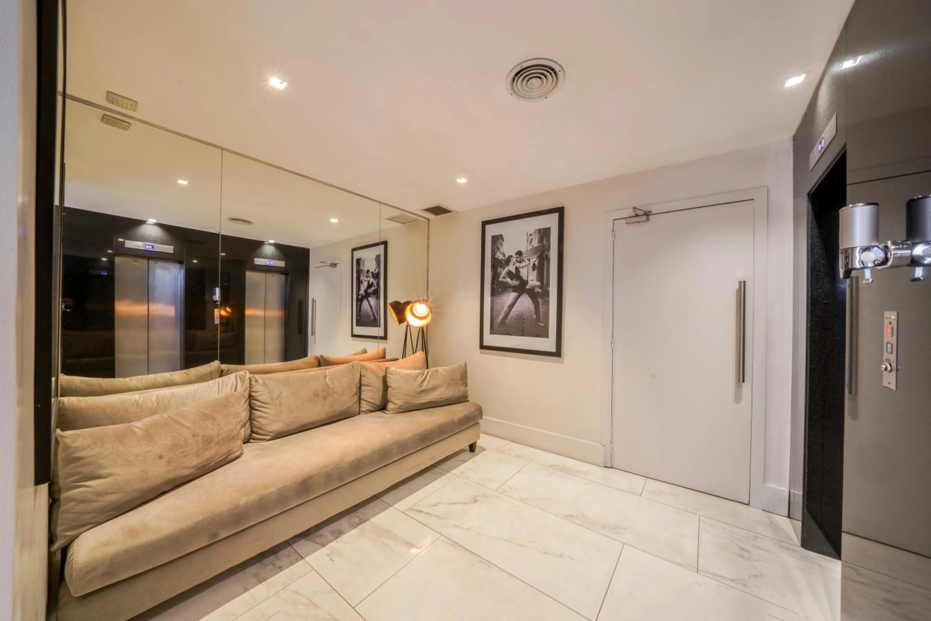 Lobby or reception in Principado Downtown