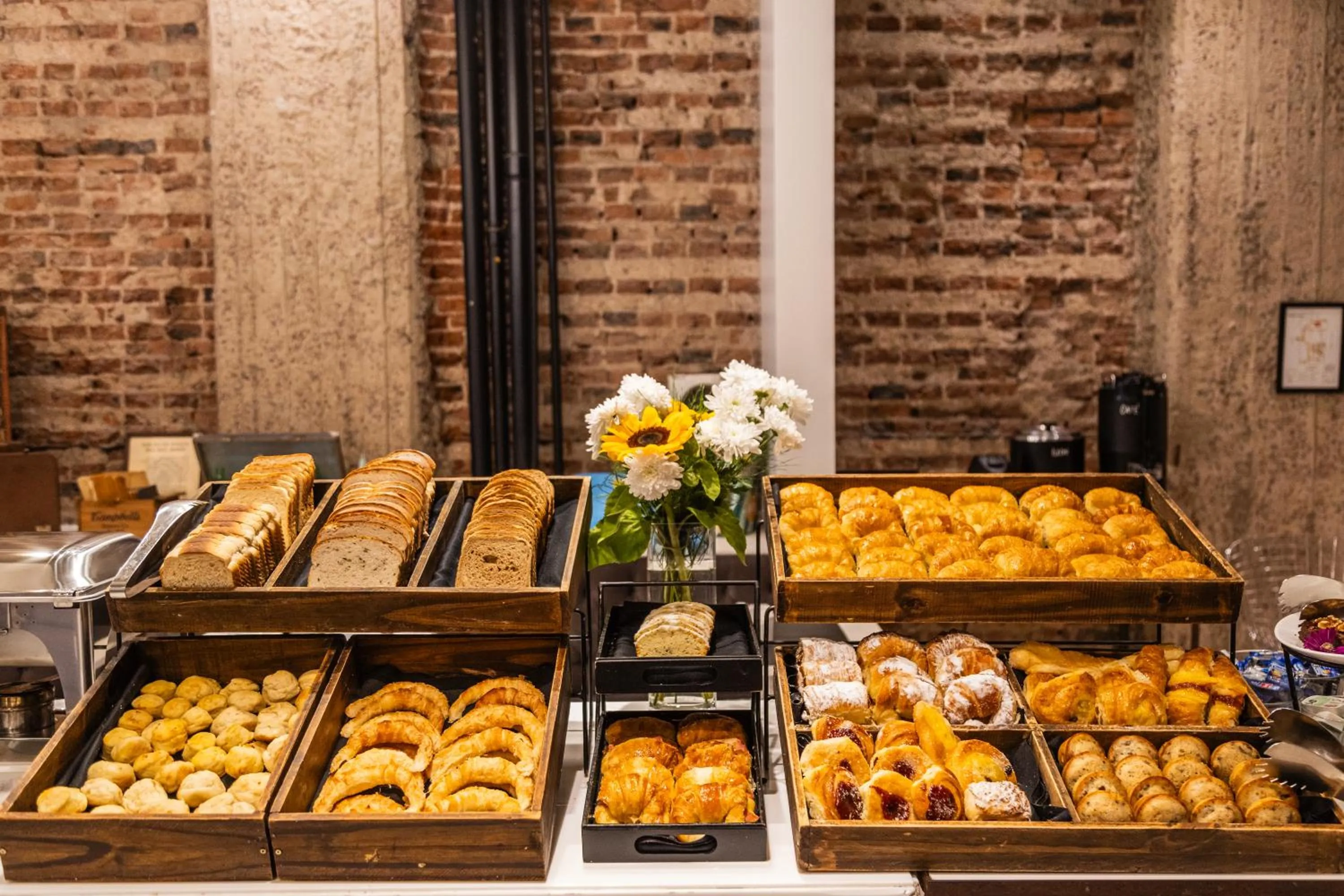 Breakfast in Principado Downtown