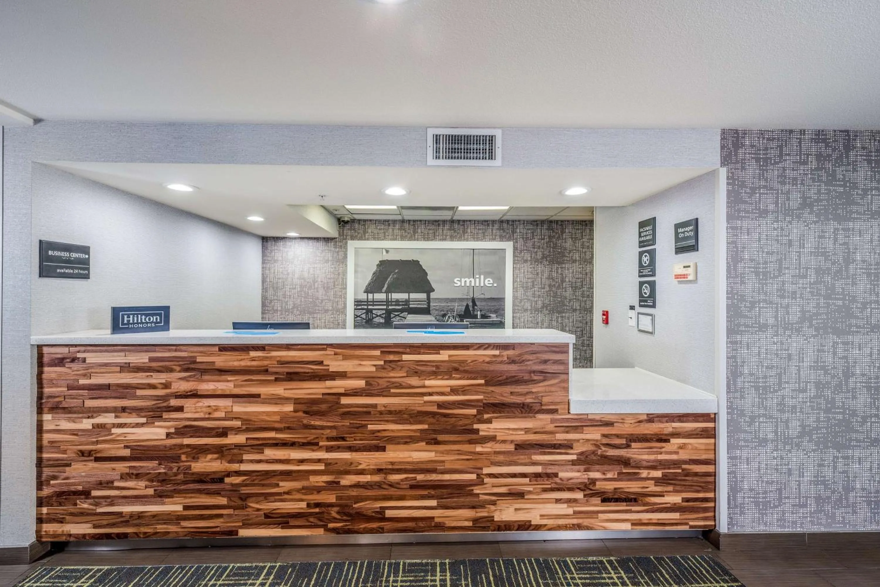 Lobby or reception in Hampton Inn Oakland-Hayward