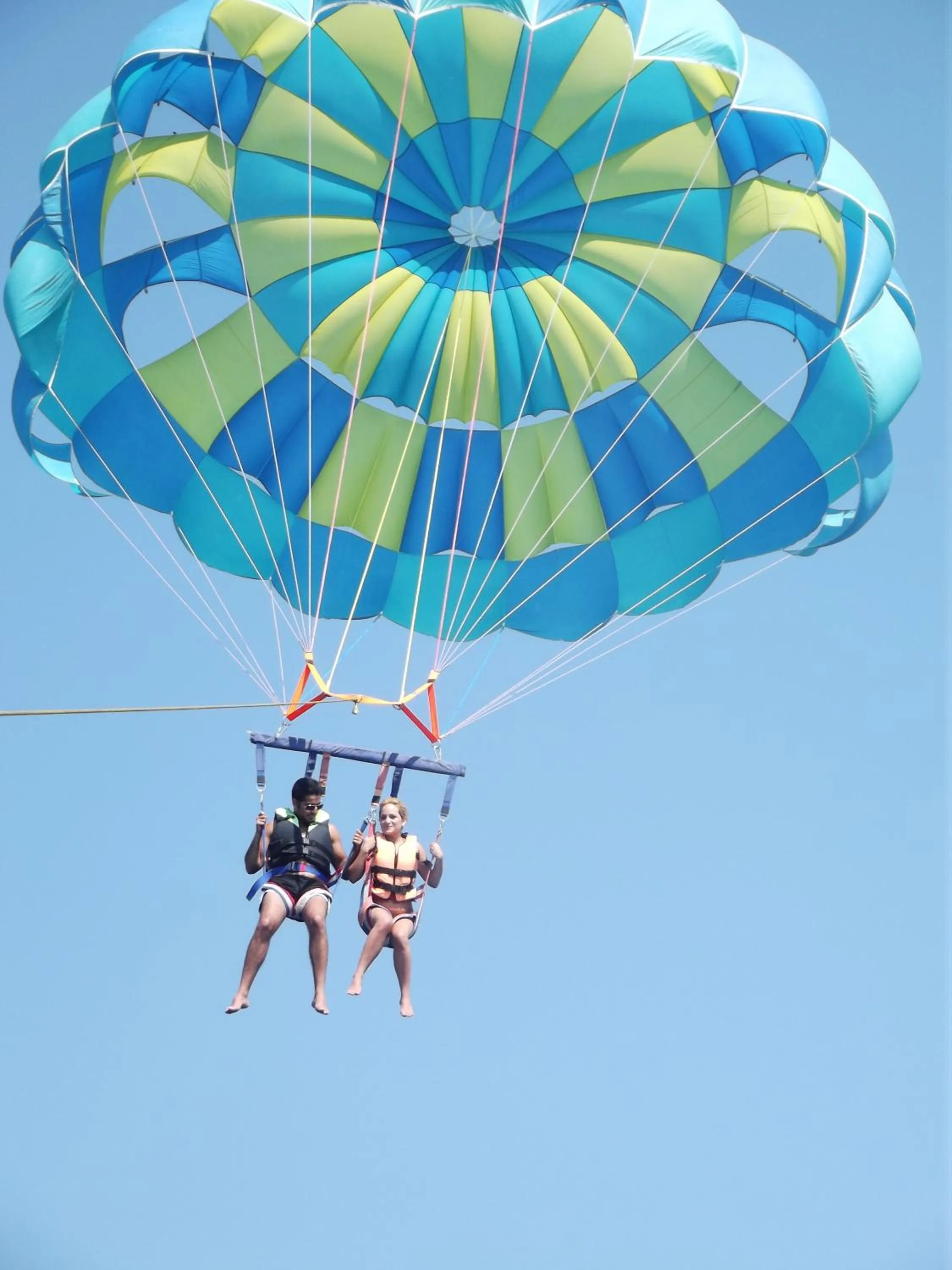 Entertainment in Gun-Ay Hotel