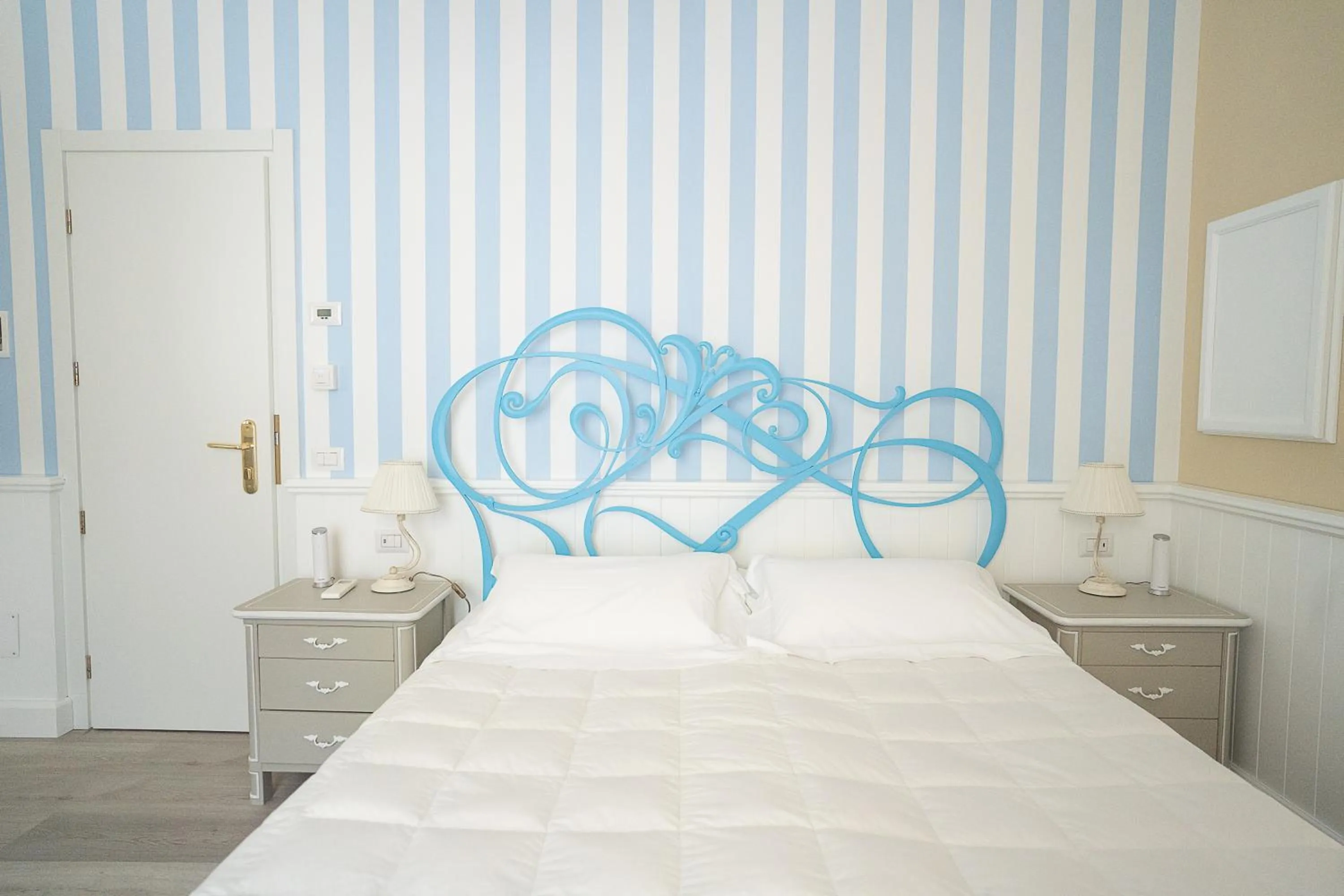 Bed in Hotel Bellonda