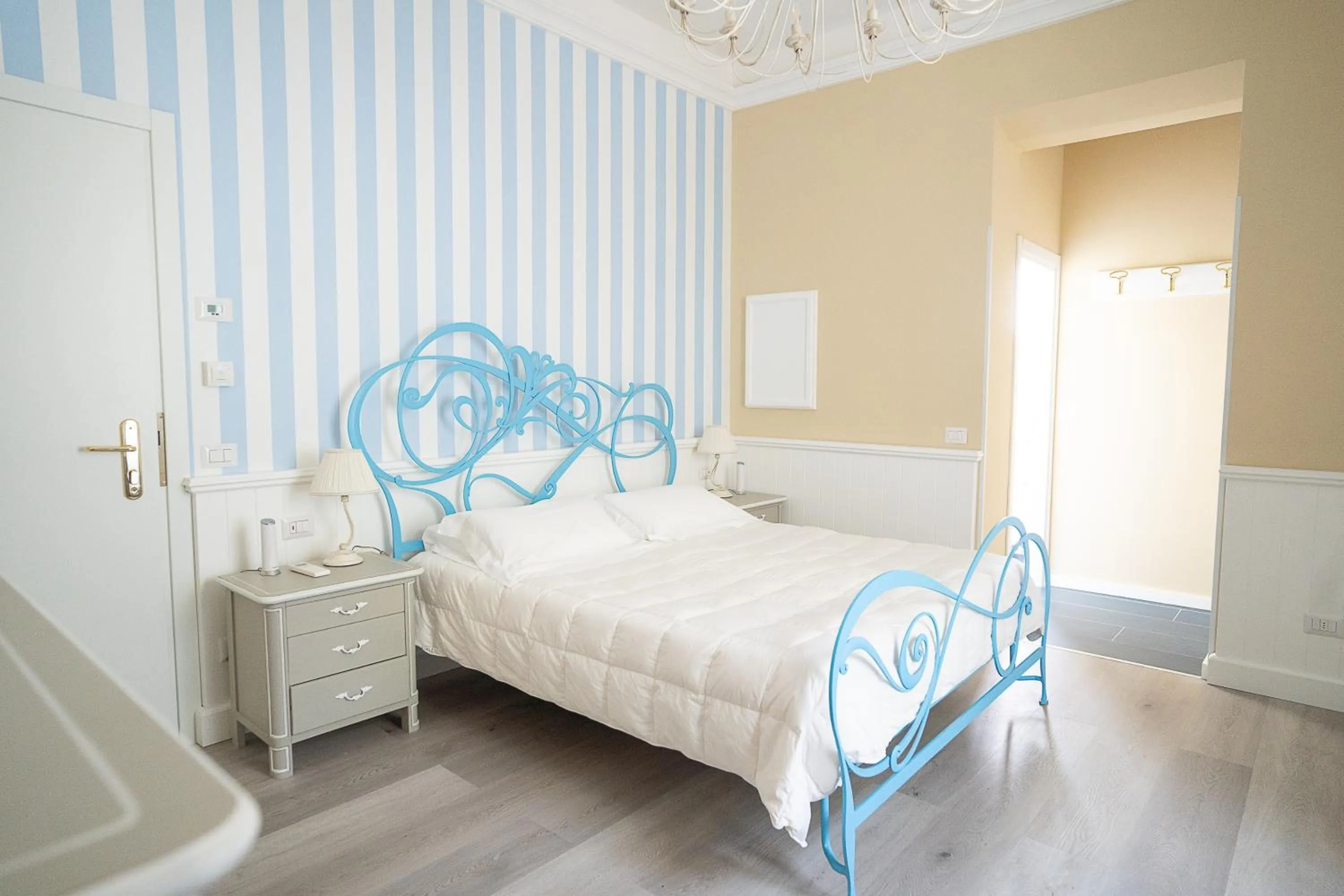 Bed in Hotel Bellonda