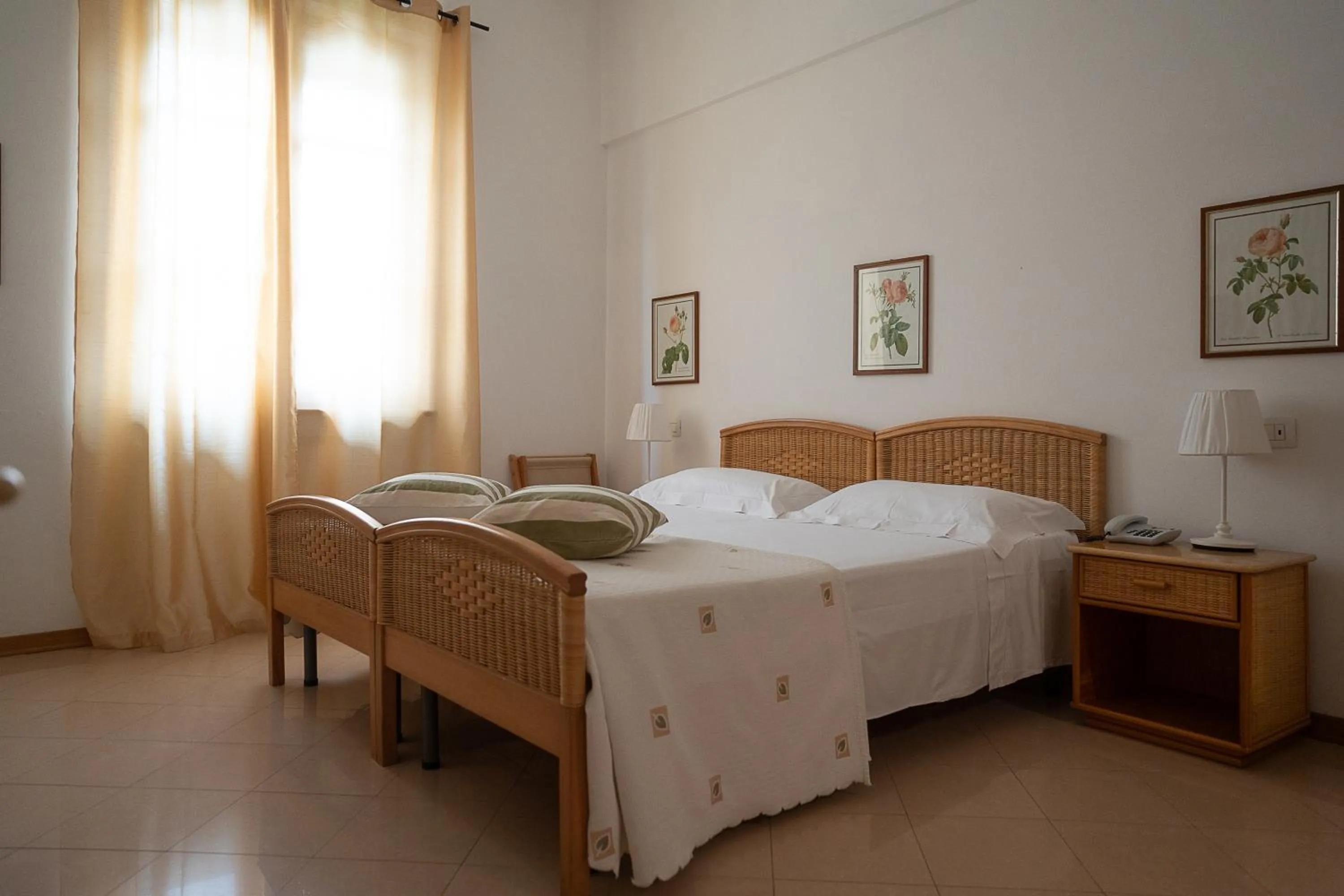 Bed in Hotel Bellonda