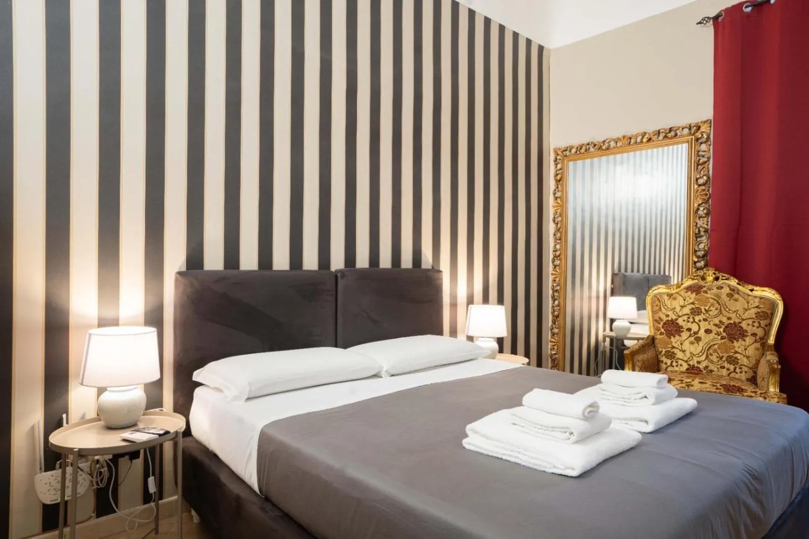 Bed in Hotel Trieste