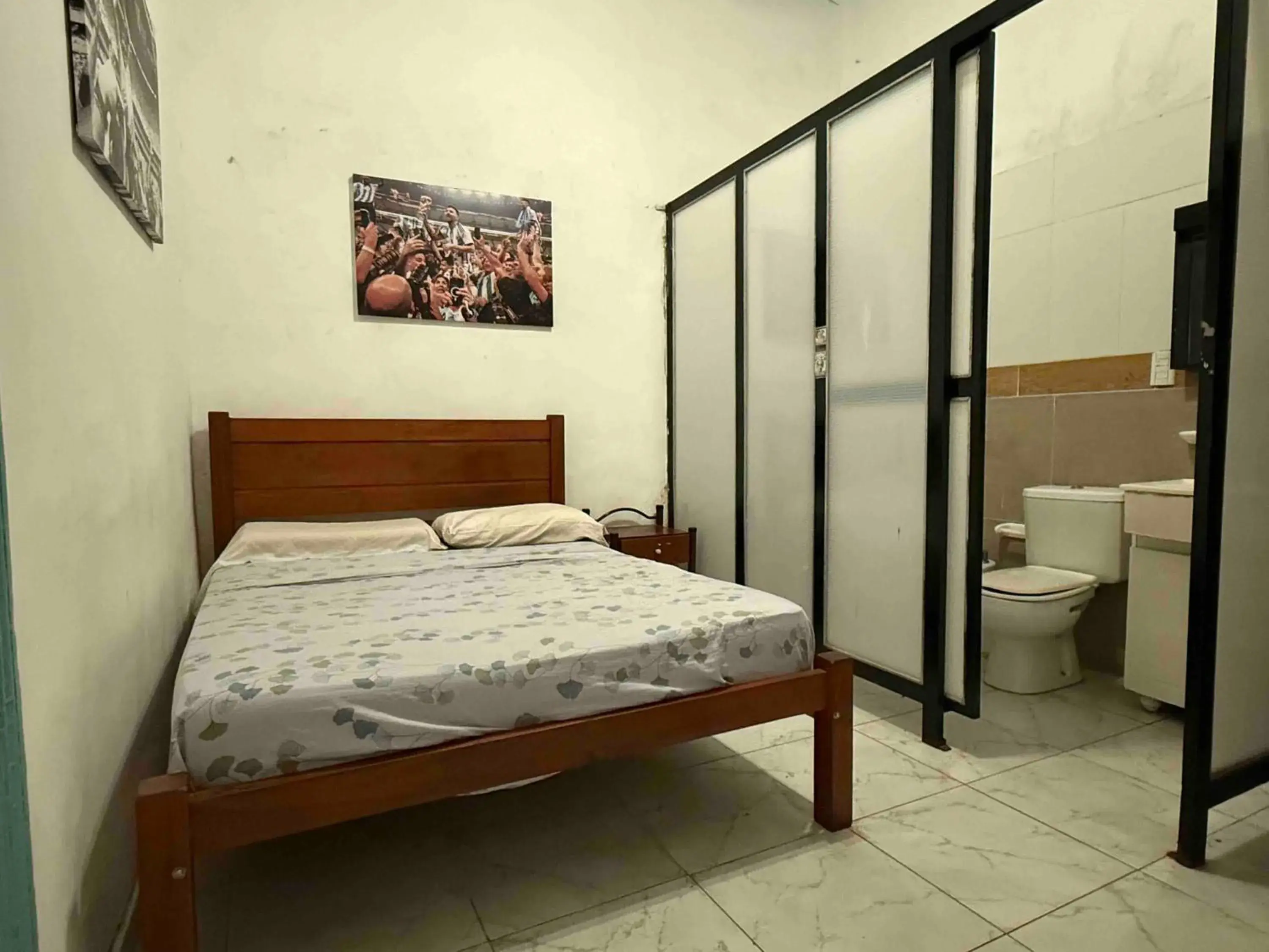 Quadruple Room with Bathroom in Hostelmo Hotel Quadruple Room with Bathroom in Hostelmo Hotel