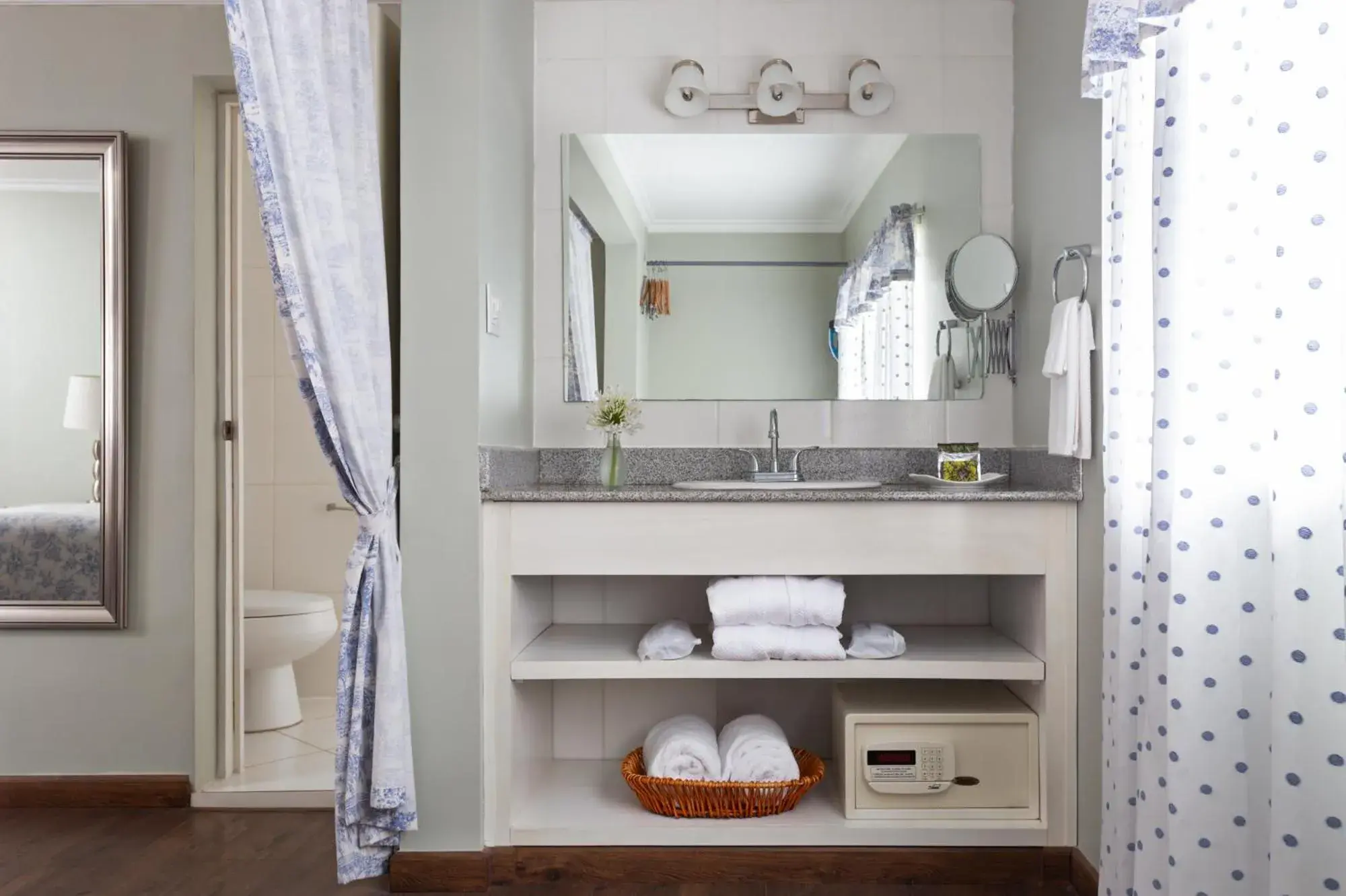 Superior Queen Room in Hotel Panamonte Superior Queen Room in Hotel Panamonte