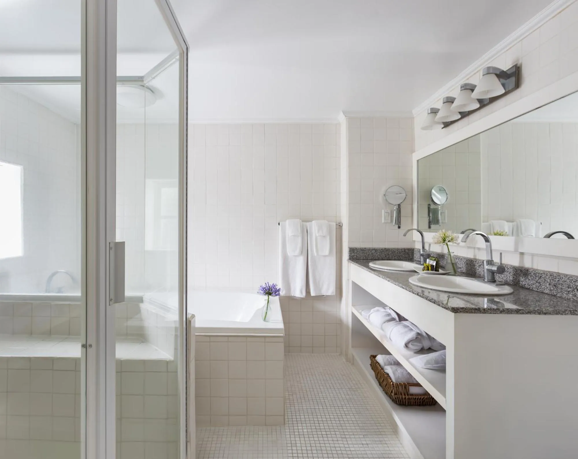 Toilet in Hotel Panamonte