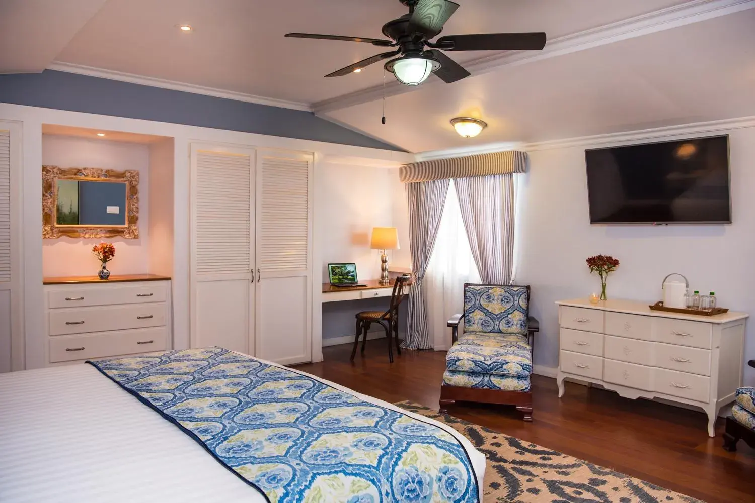 Deluxe King Studio in Hotel Panamonte Deluxe King Studio in Hotel Panamonte