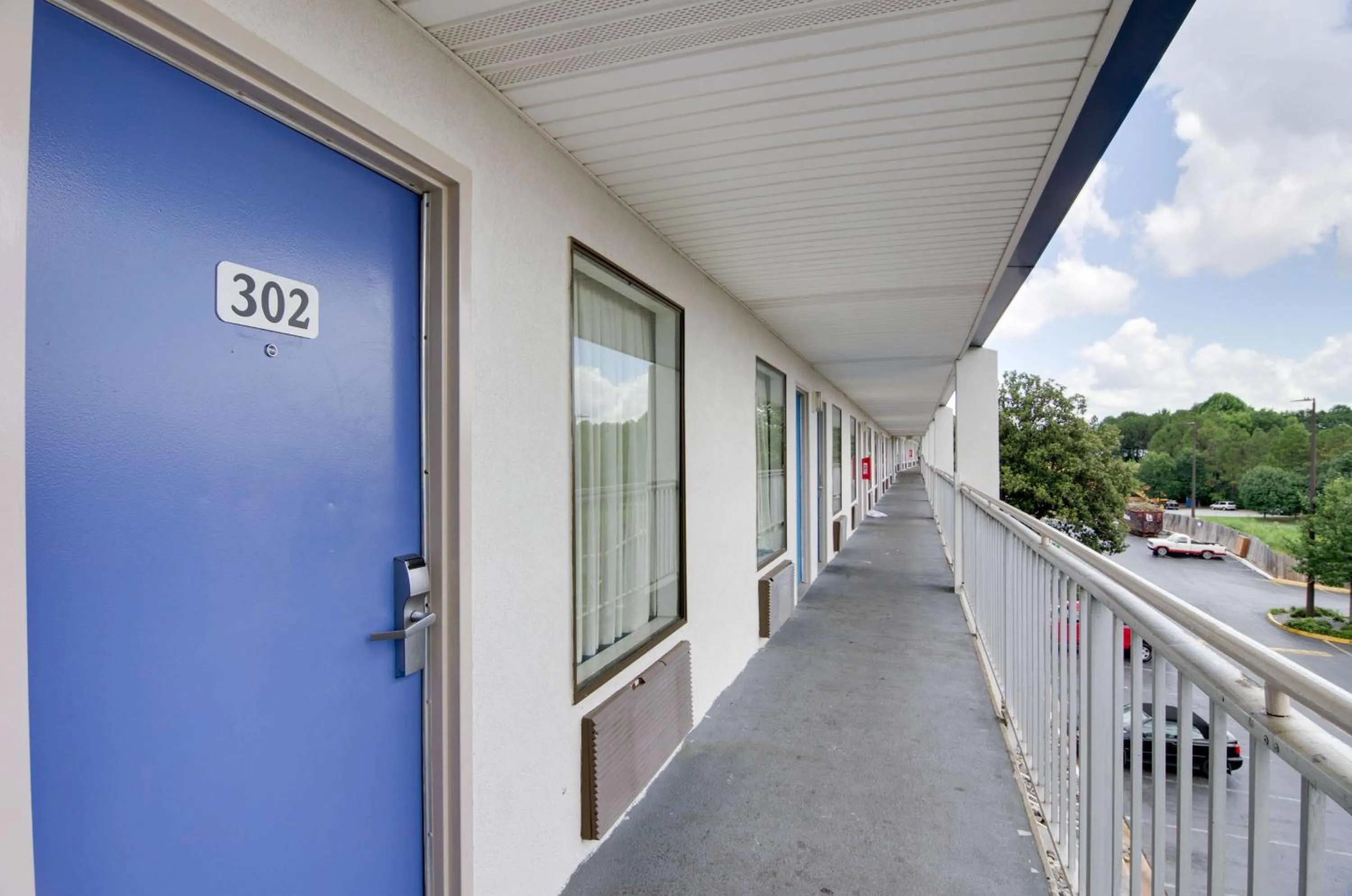 Property building in Motel 6-Atlanta, GA