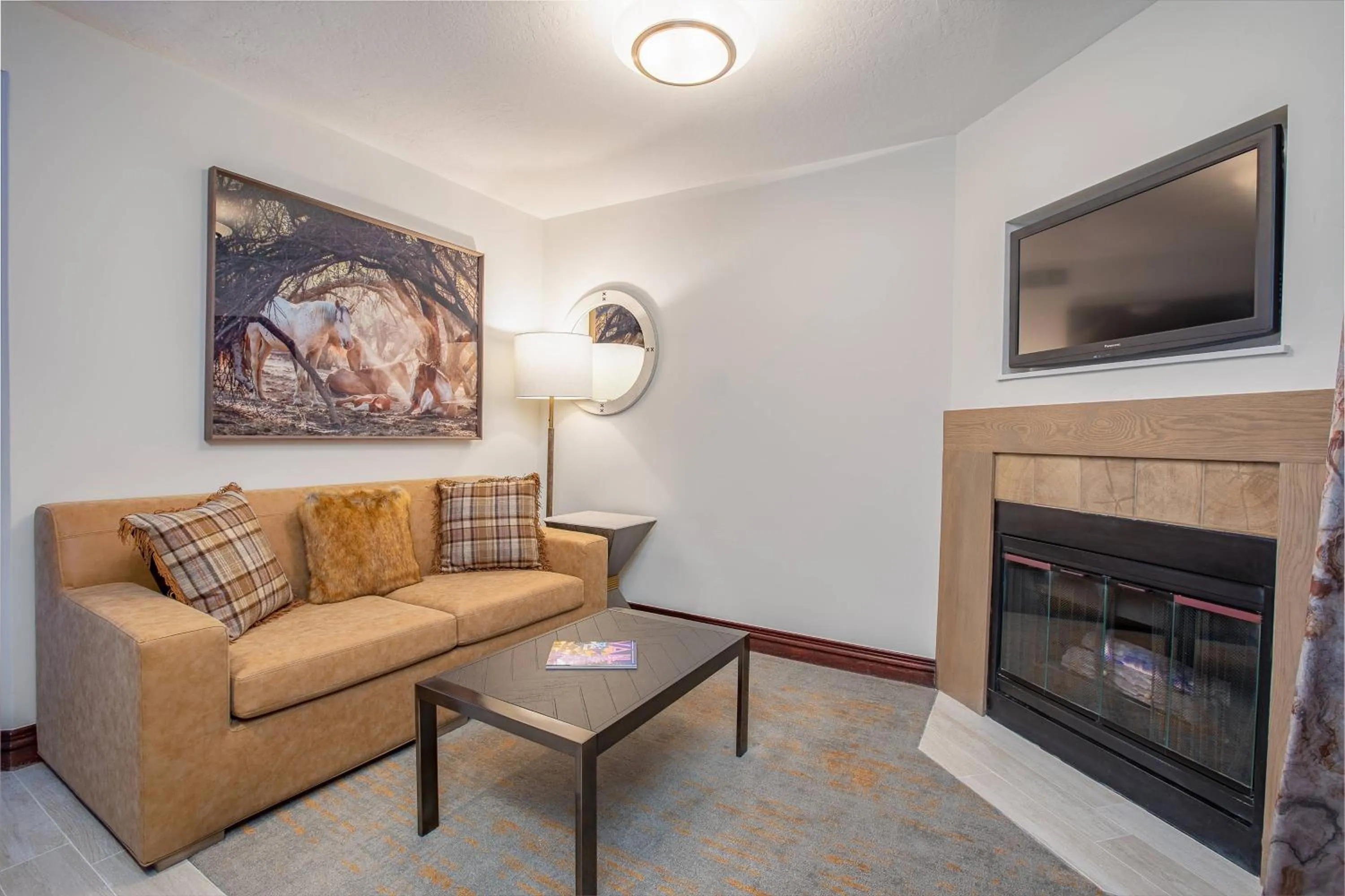 Bedroom in Beaver Creek Lodge, Autograph Collection