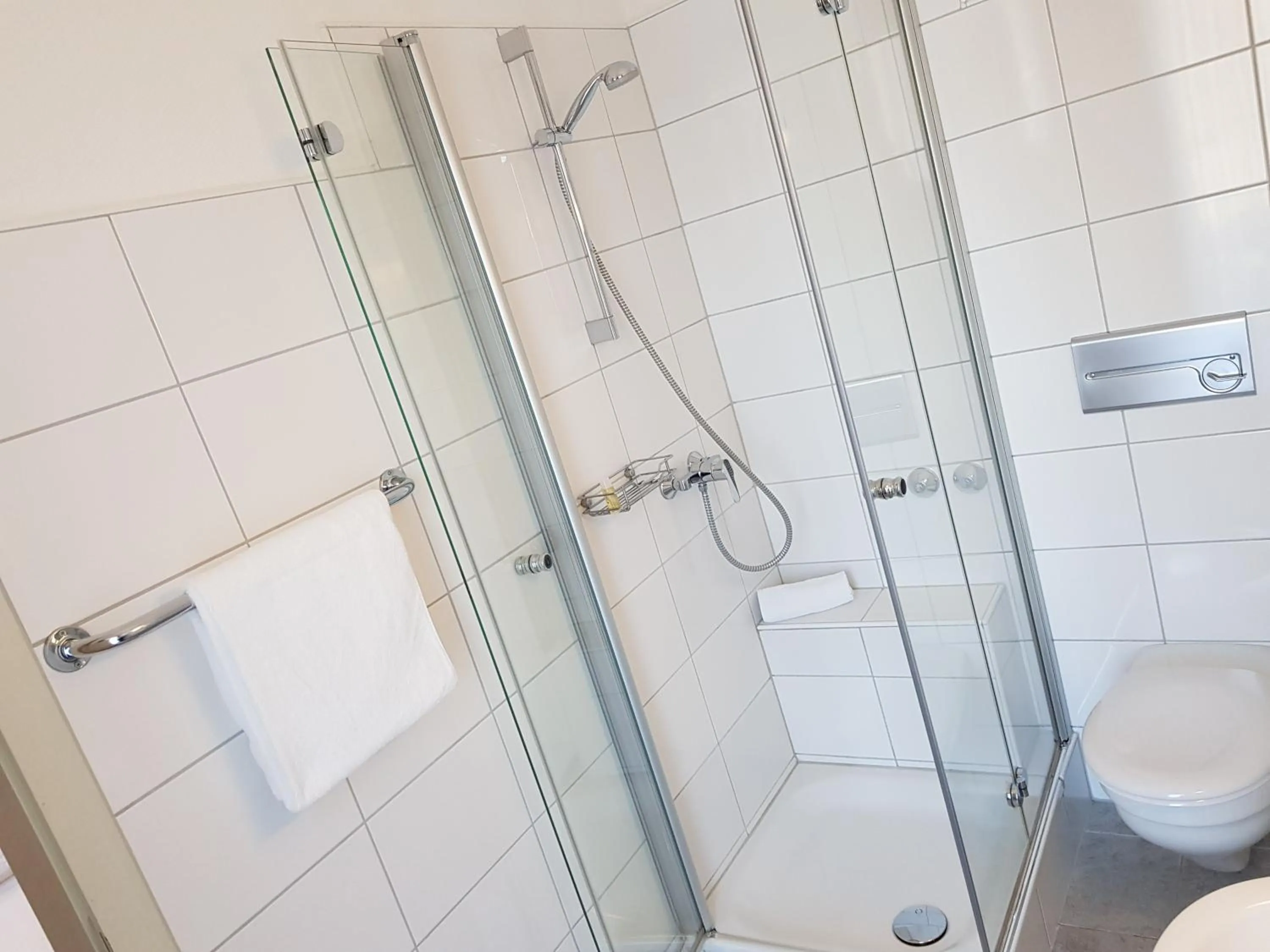 Shower in Hotel zum Anker