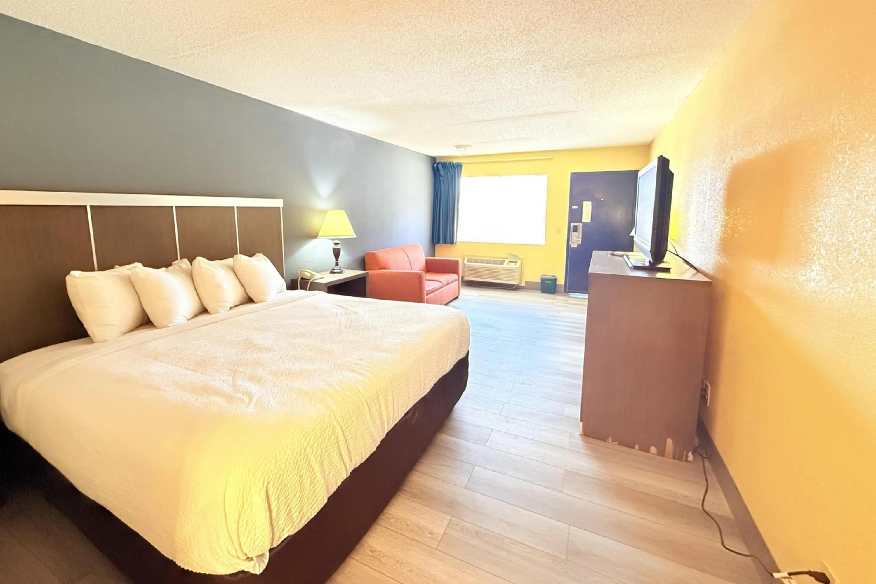 Bedroom, Bed in OYO Hotel Williamston