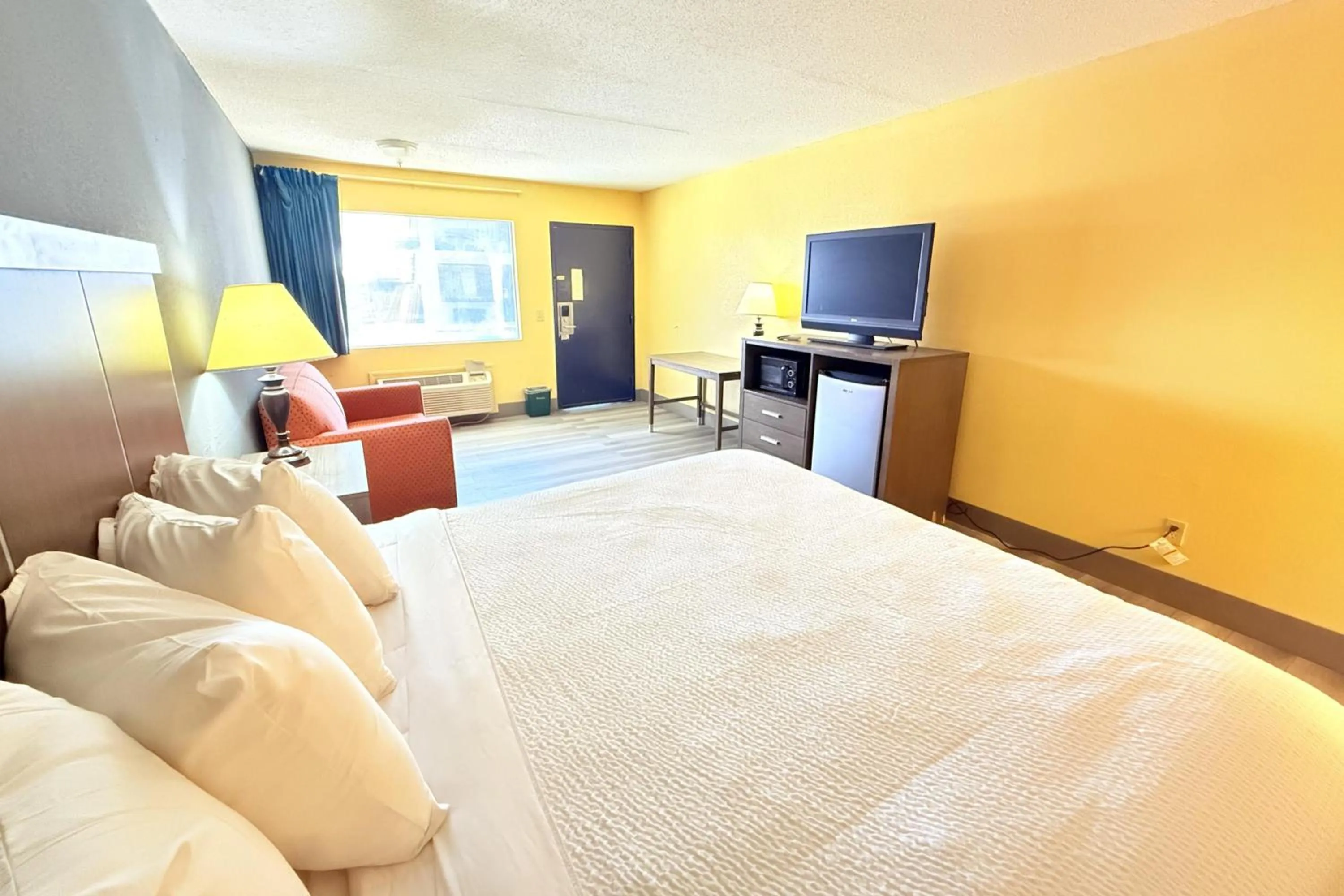 Bedroom, Bed in OYO Hotel Williamston