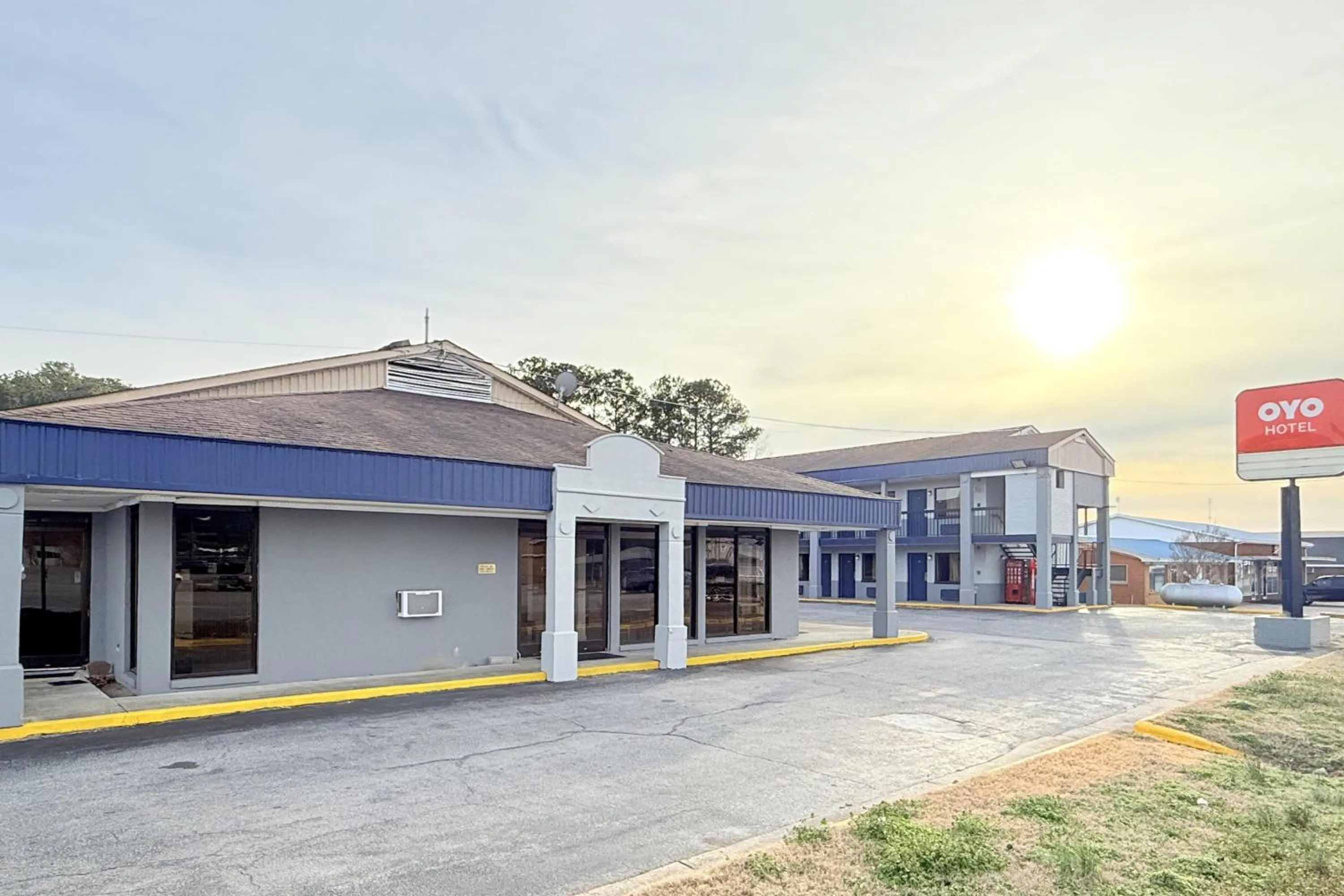 Parking in OYO Hotel Williamston