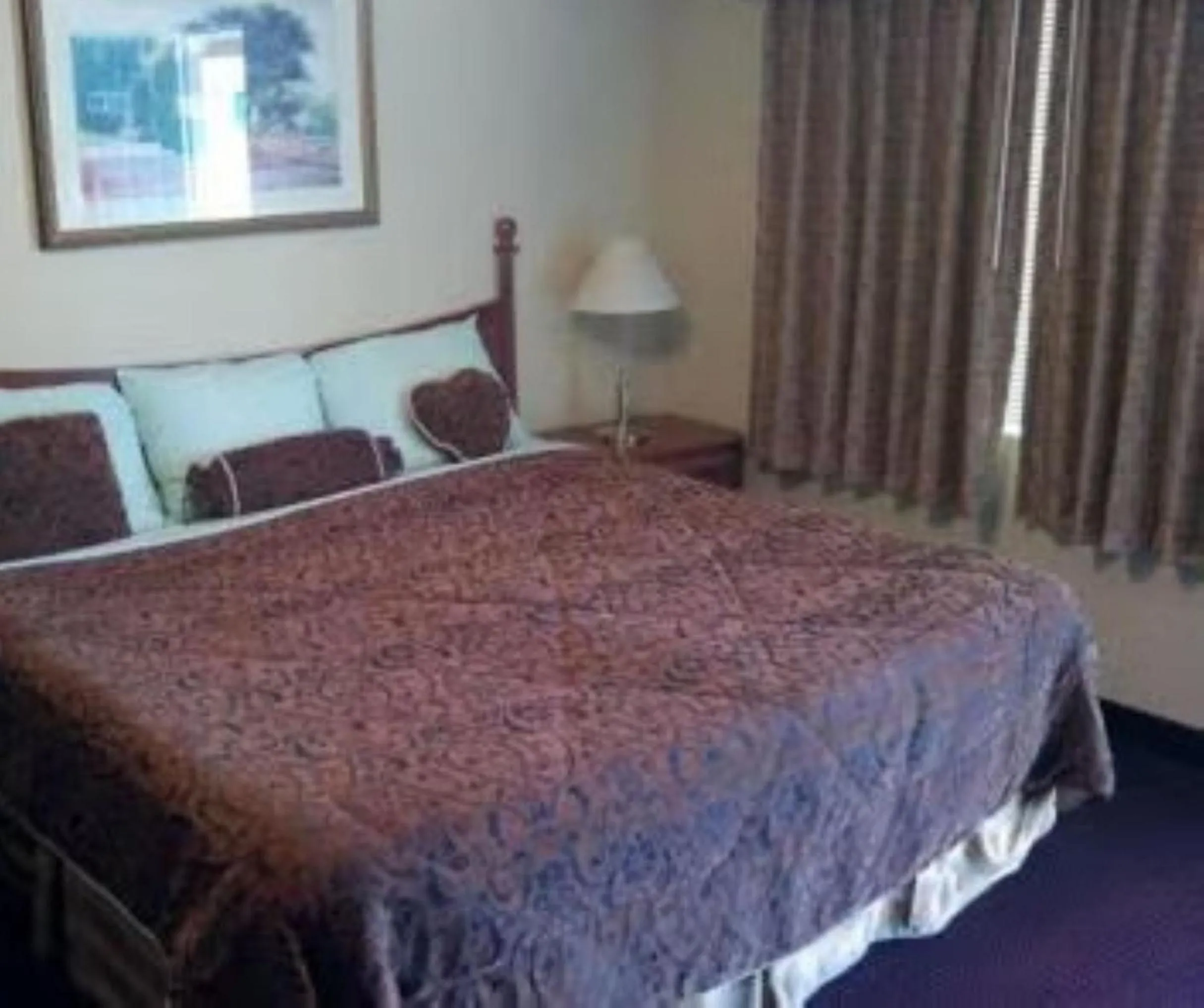 Bedroom in Western Inn