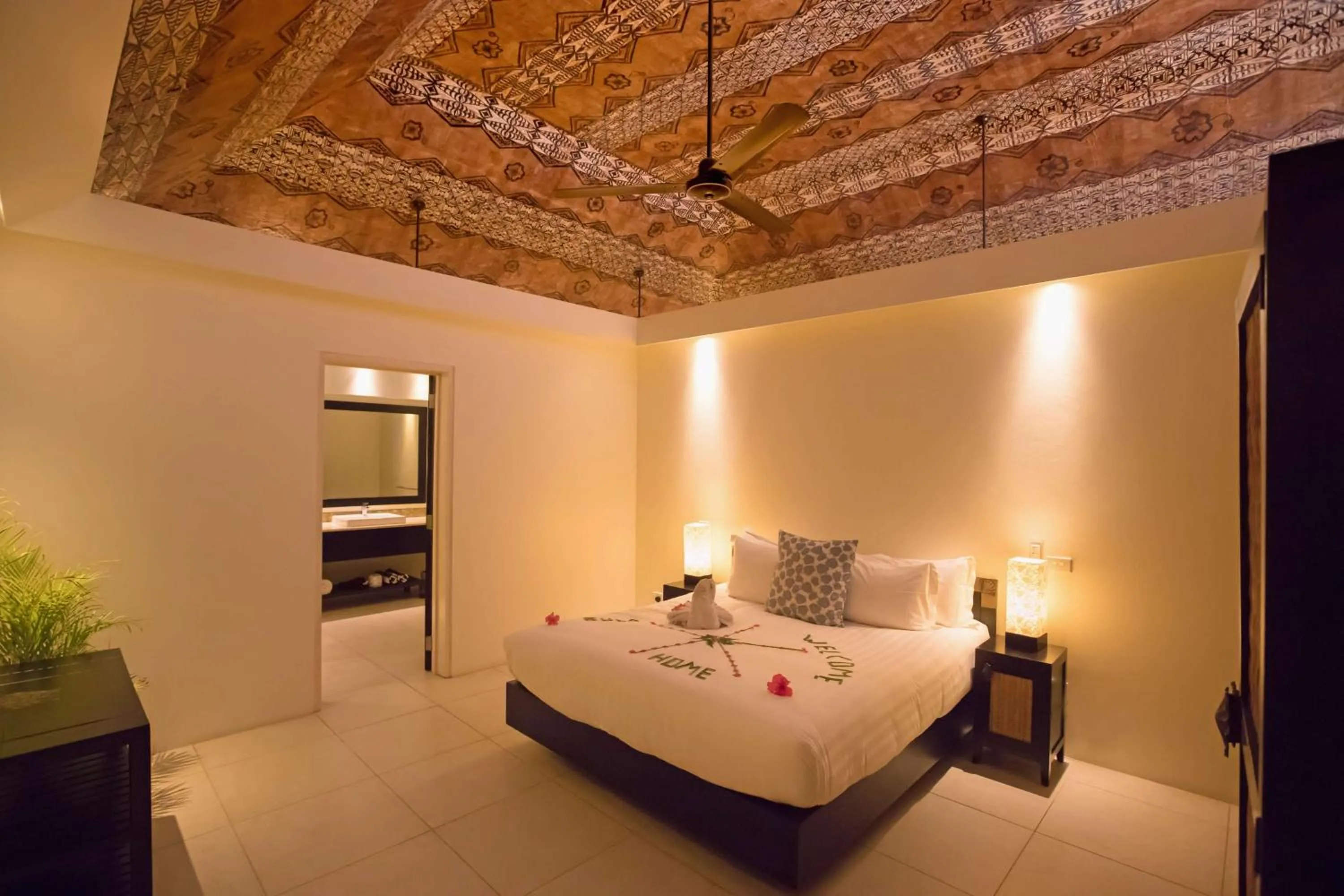 Bedroom, Bed in Castaway Island, Fiji