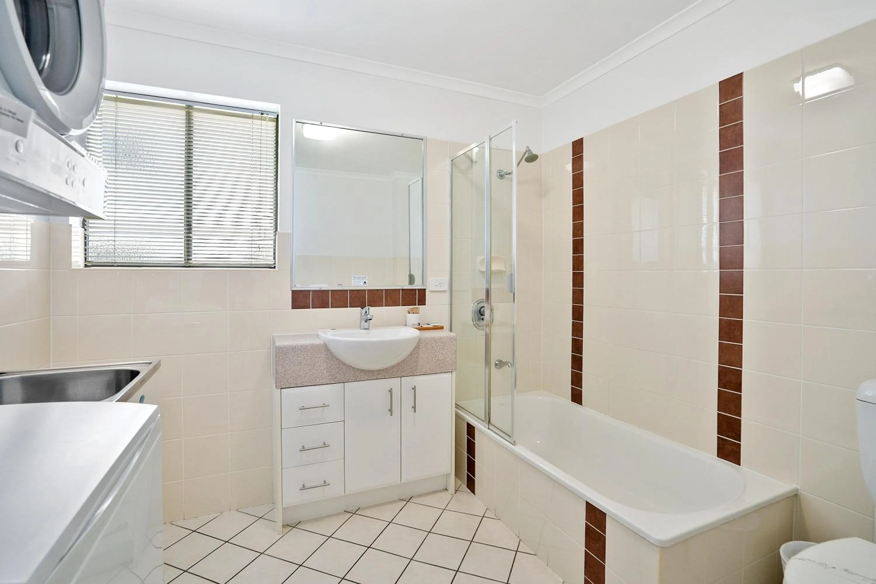 Bathroom in La Vida on Anzac