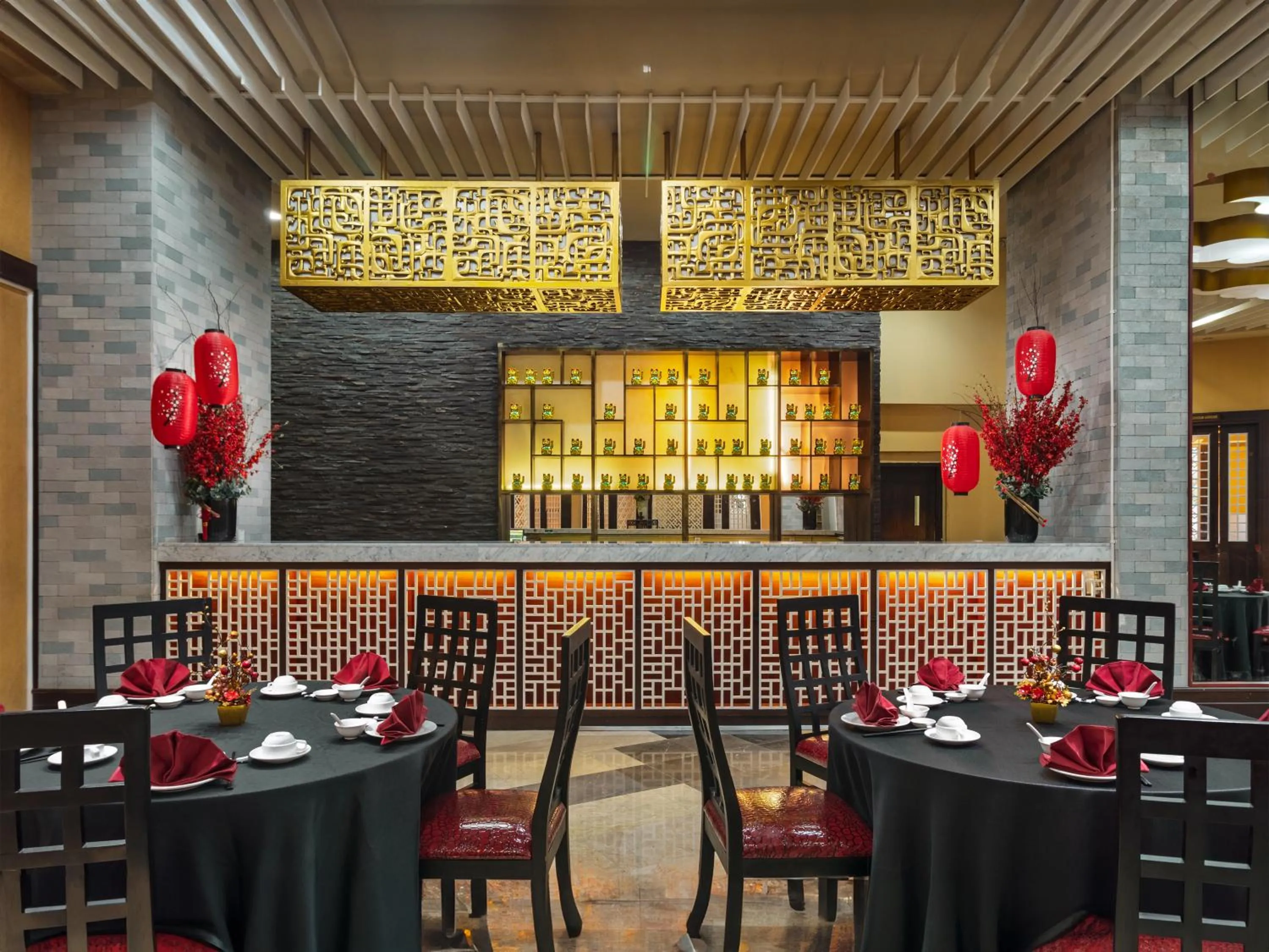 Restaurant/places to eat in Grand Sahid Jaya