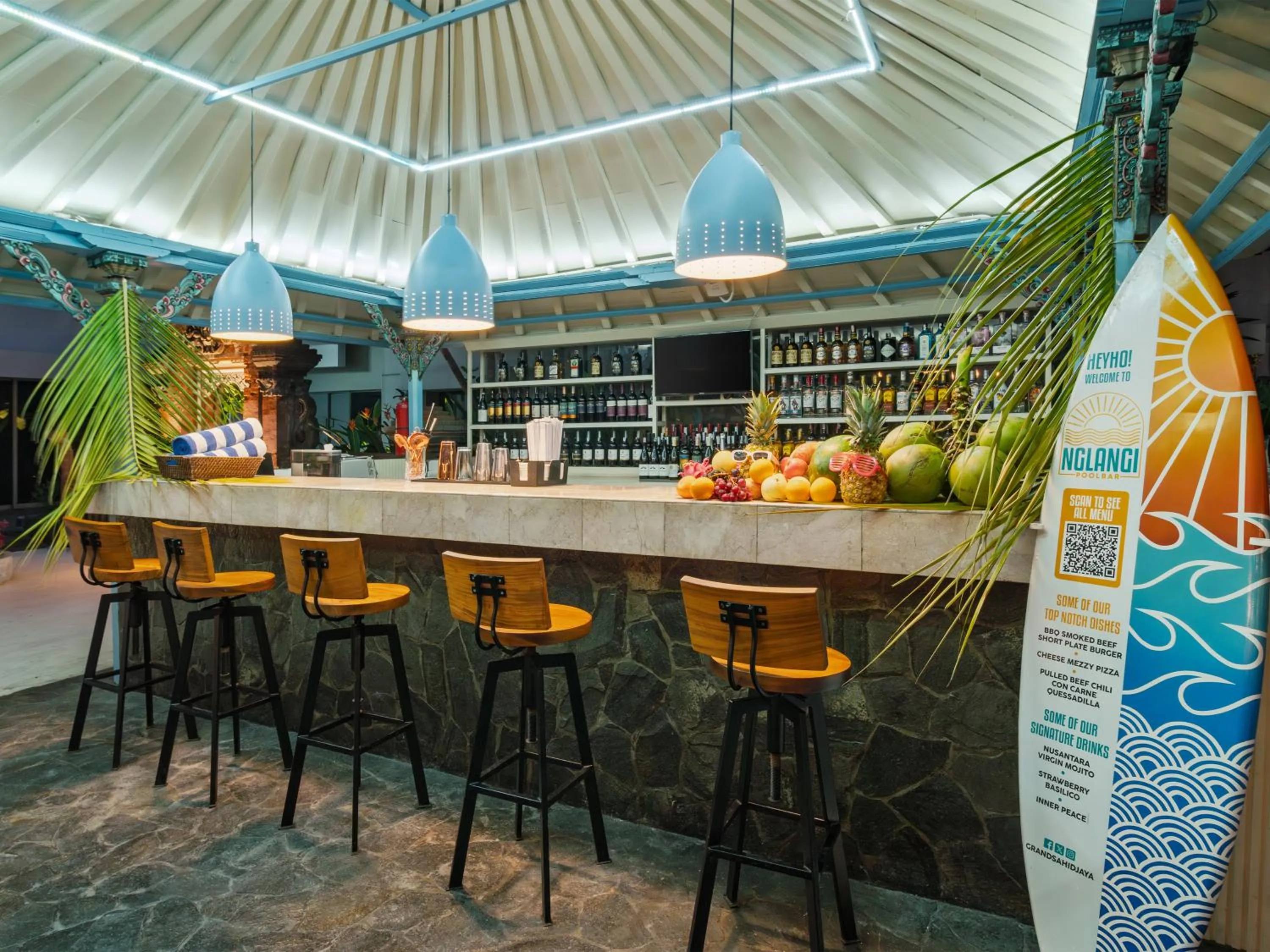 Food and drinks in Grand Sahid Jaya