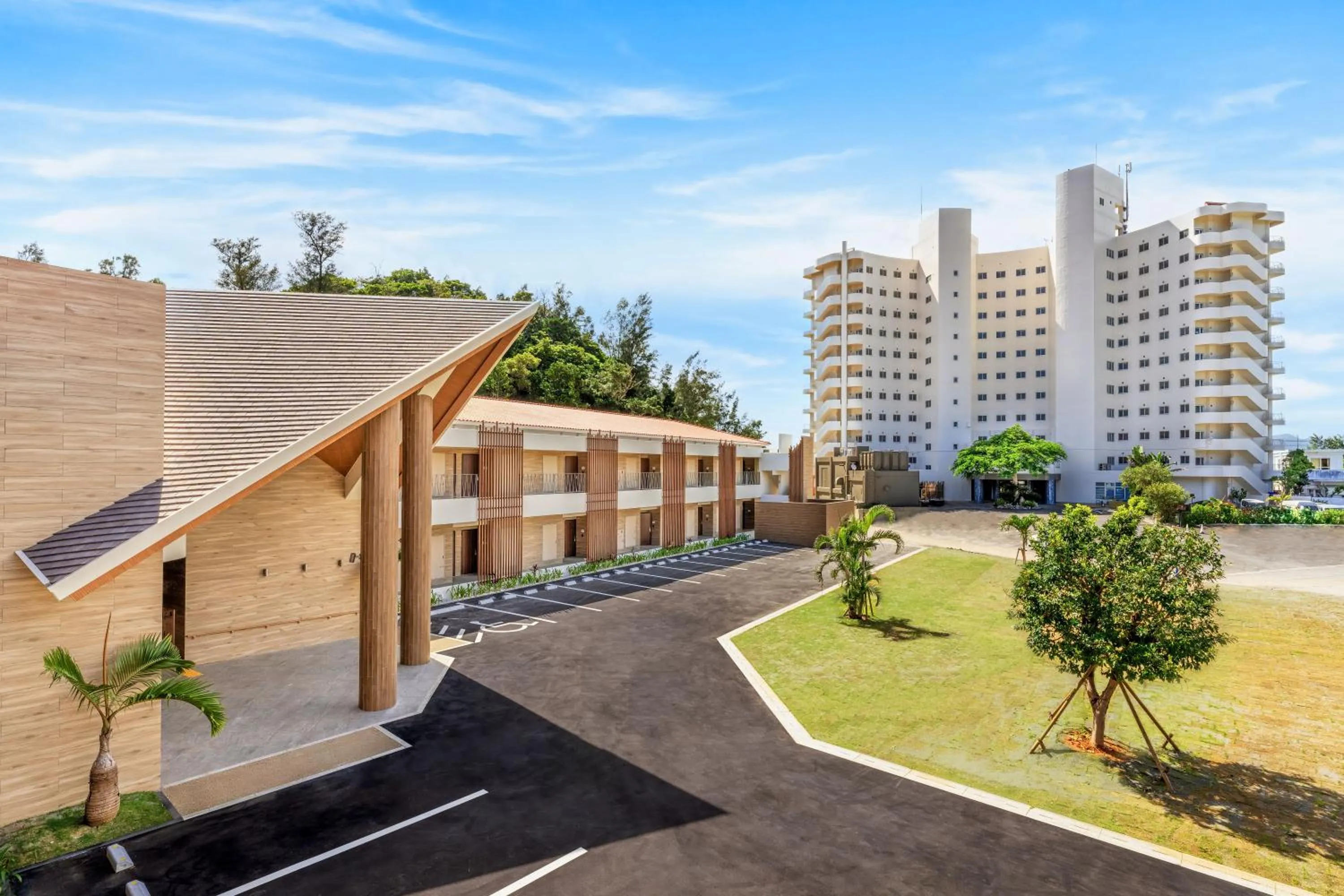Property building in TWIN LINE HOTEL YANBARU OKINAWA JAPAN Formerly Okinawa Suncoast Hotel