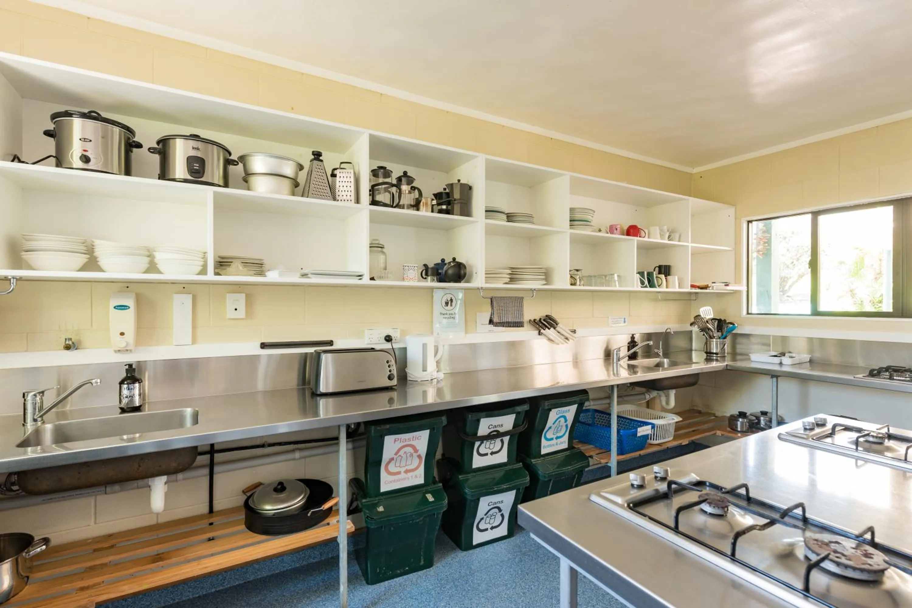 Kitchen or kitchenette in Bay of Islands Lodge