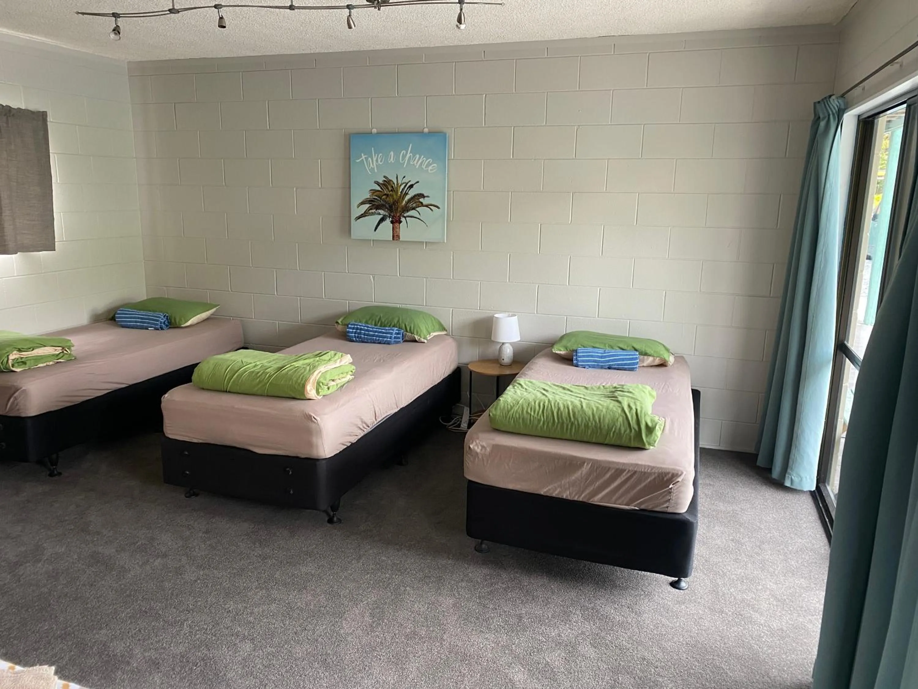 Bed in Bay of Islands Lodge