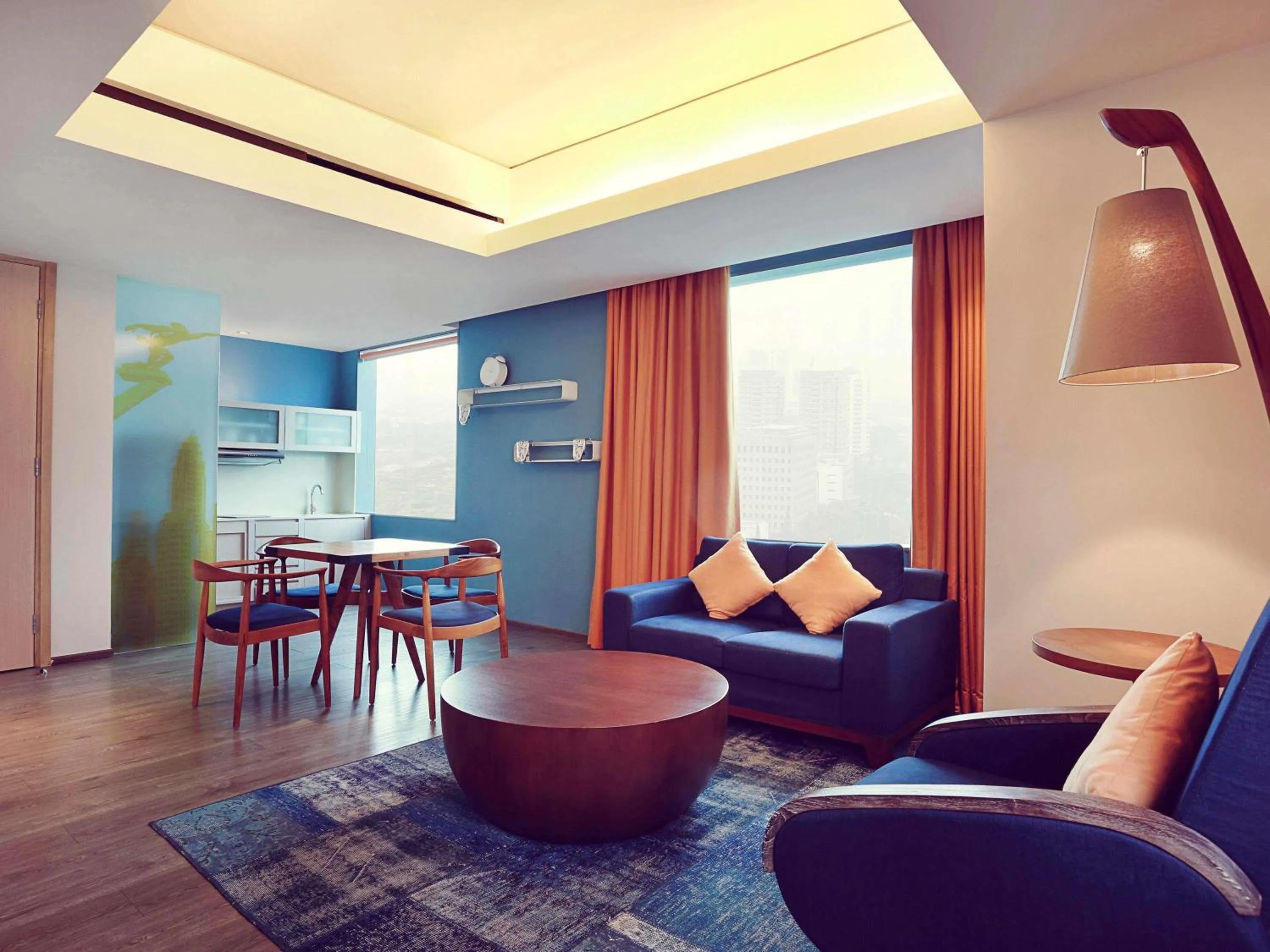 Bedroom in Mercure Jakarta Simatupang