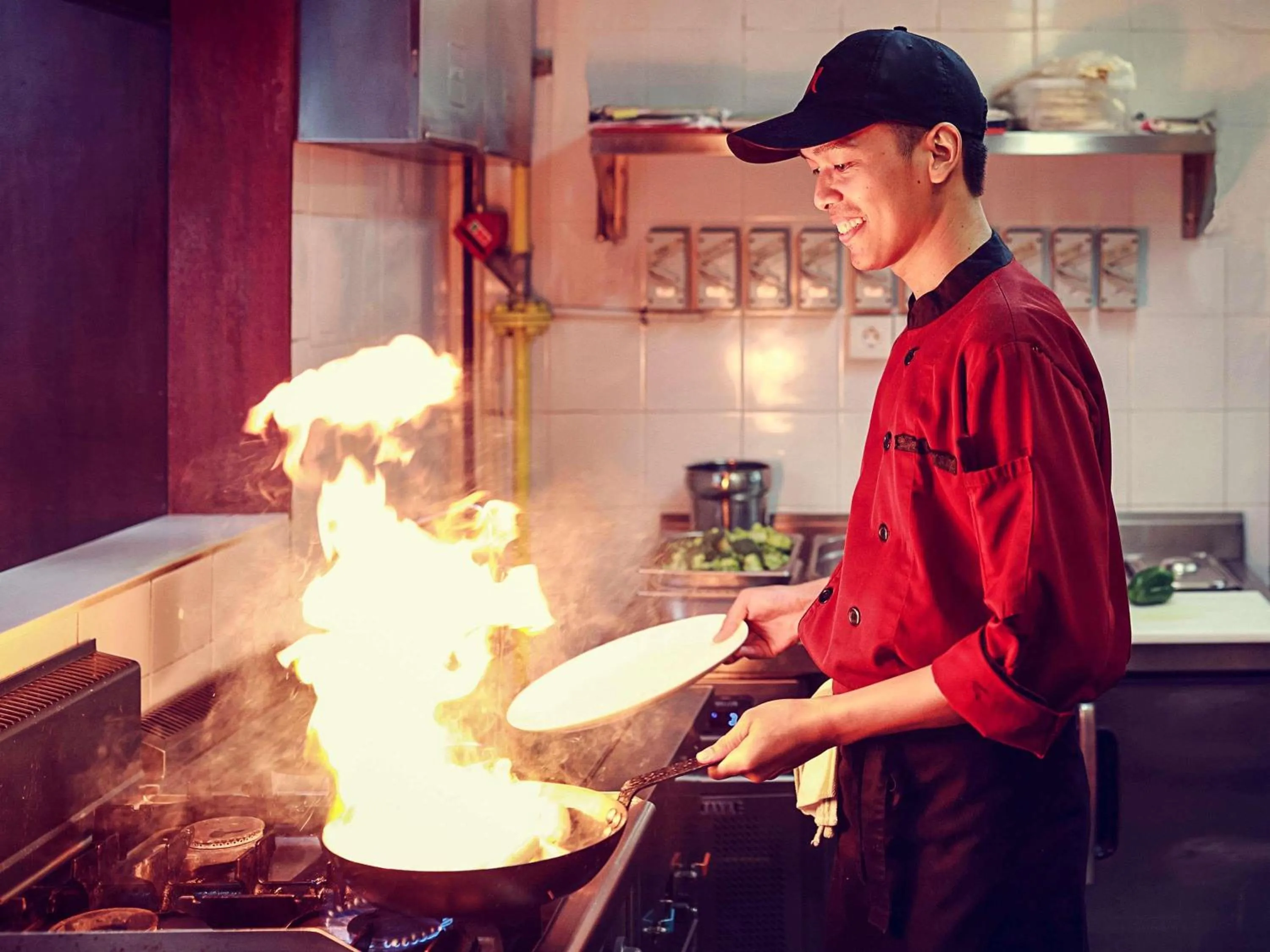 Restaurant/places to eat in Mercure Jakarta Simatupang