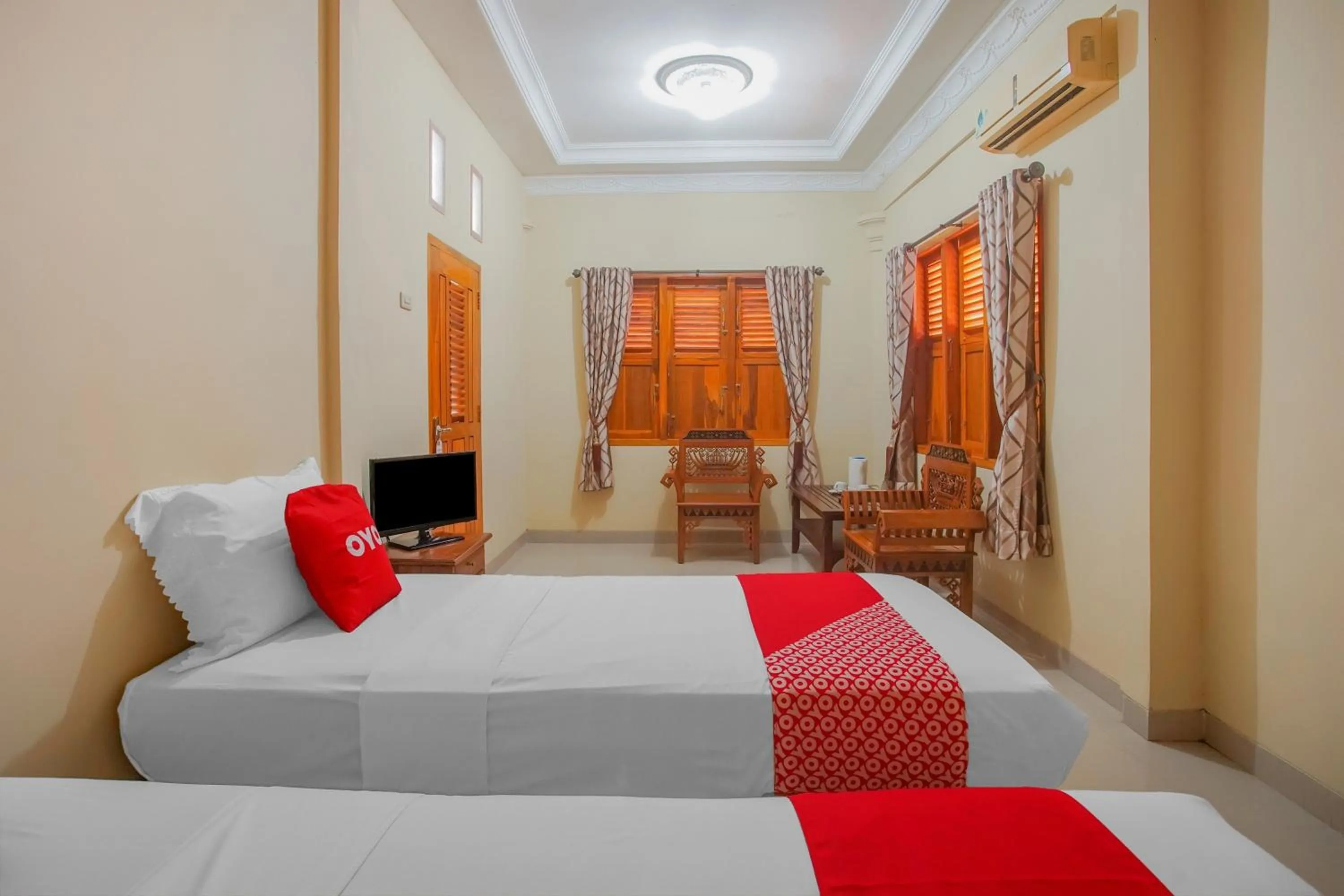 Bedroom, Bed in Collection O 89999 Hotel Bumi Kedaton Resort