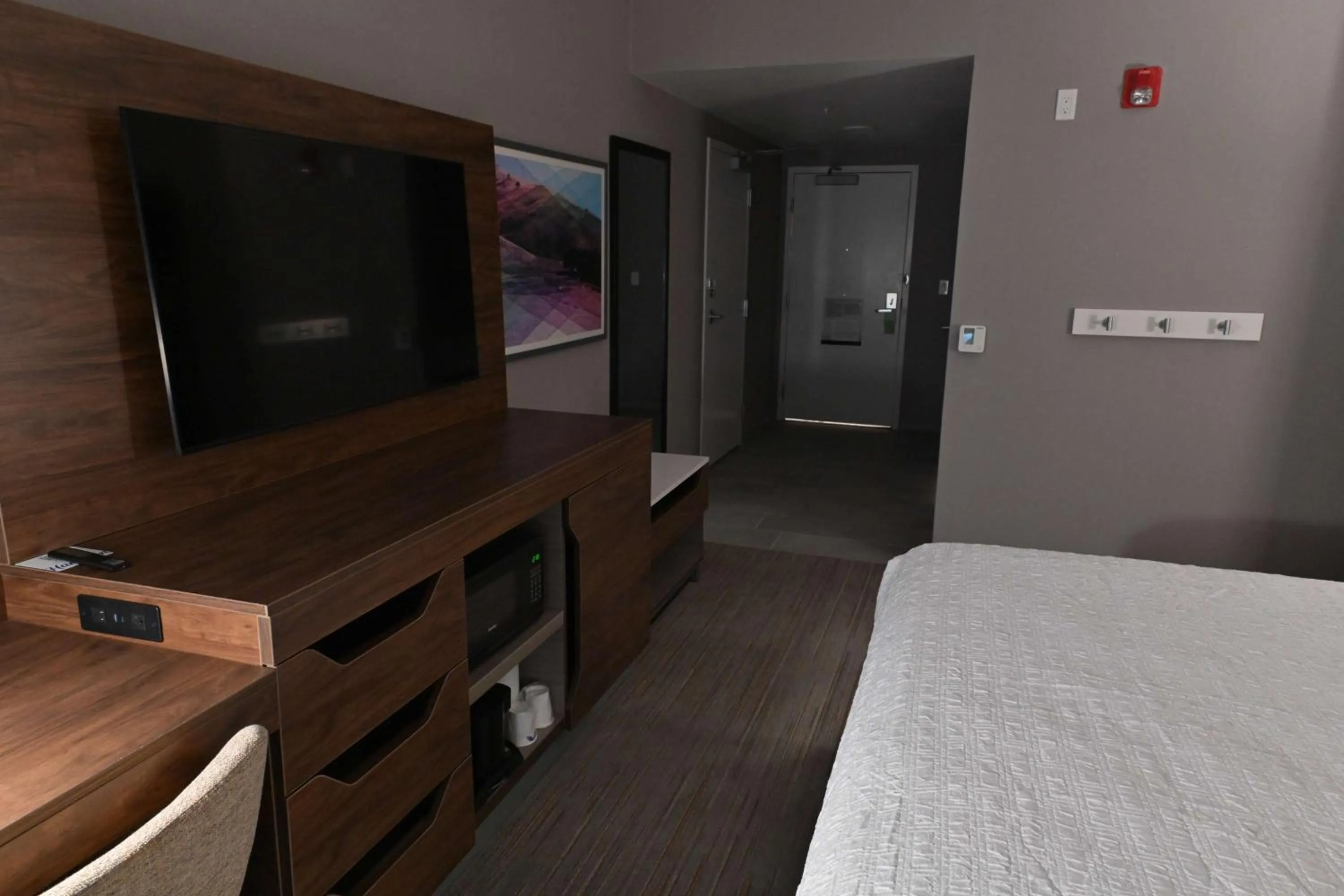 Bedroom, Bed in Hampton Inn Milpitas